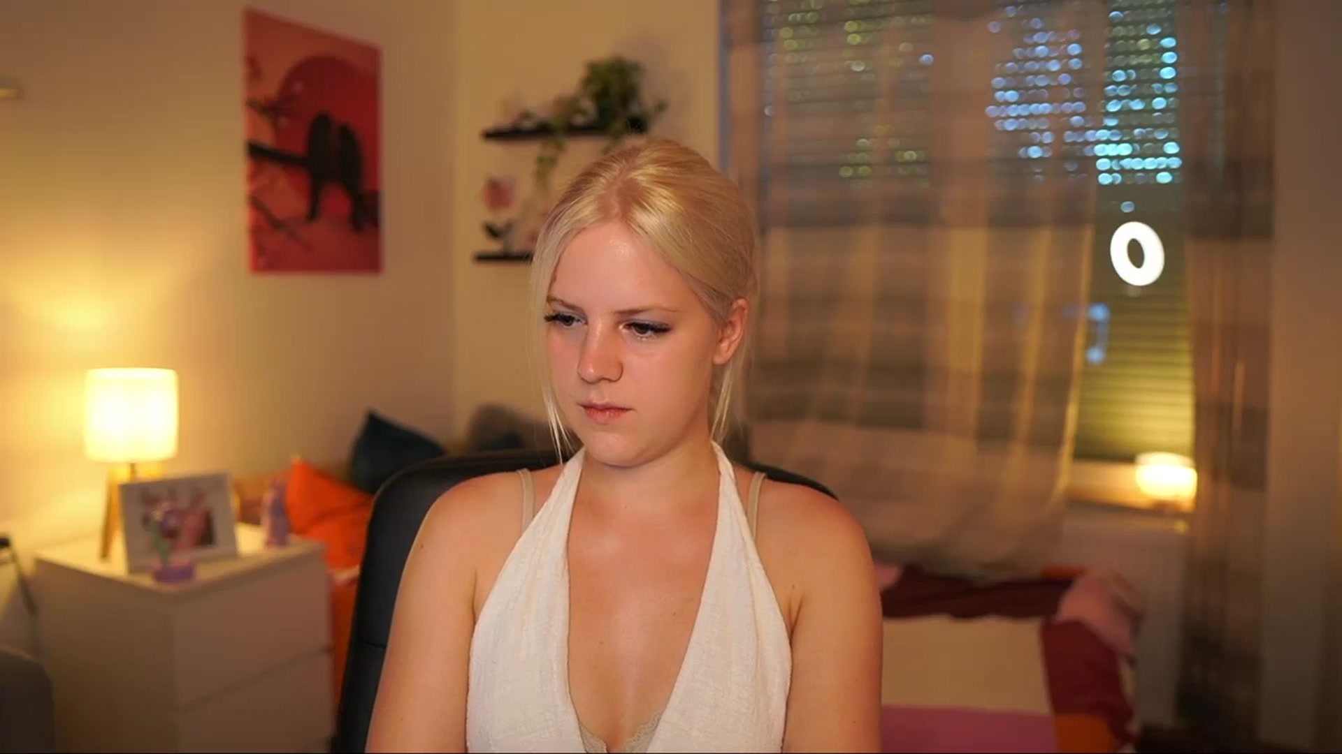 Gallery image thumbnail from Merrilyn__'s myfreecams stream on, 07/03/2025, 18:39 image 3 of 20