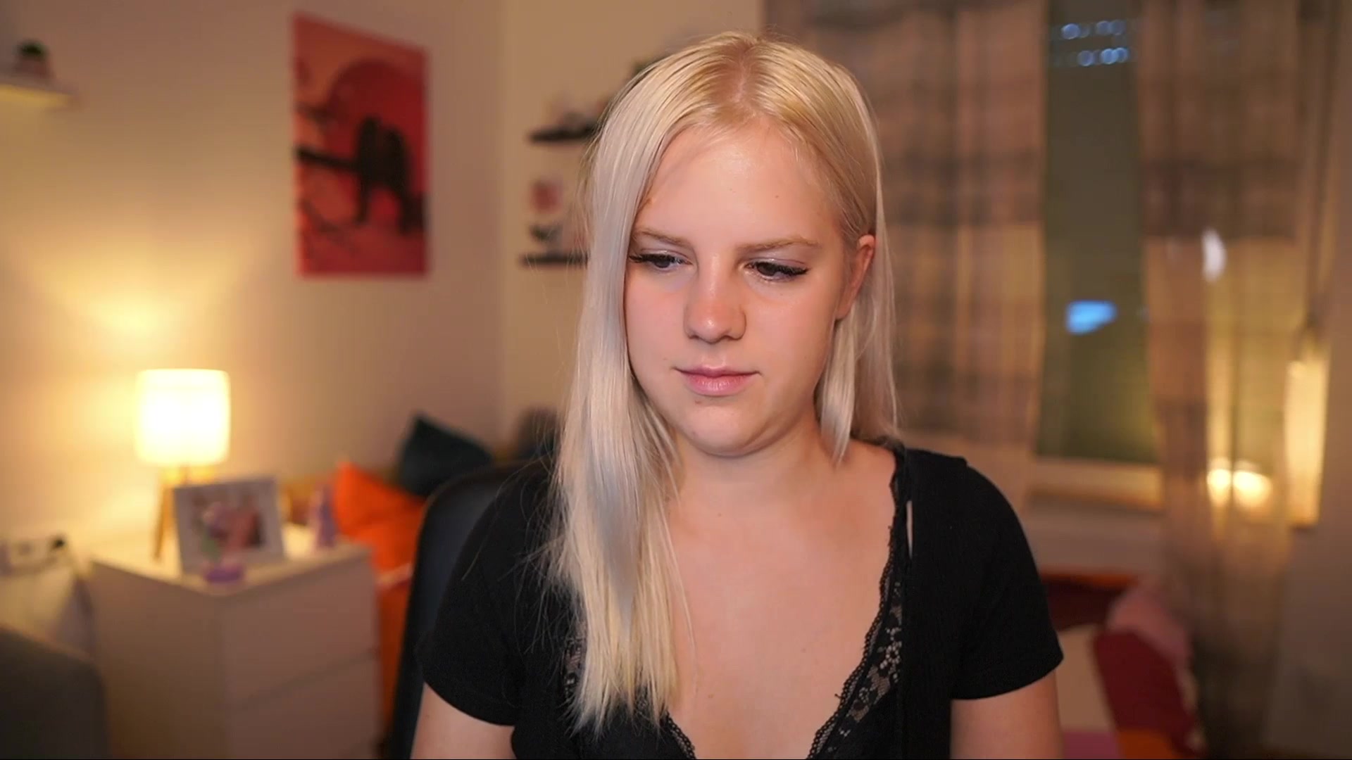 Gallery image thumbnail from Merrilyn__'s myfreecams stream on, 07/08/2025, 15:54 image 11 of 20