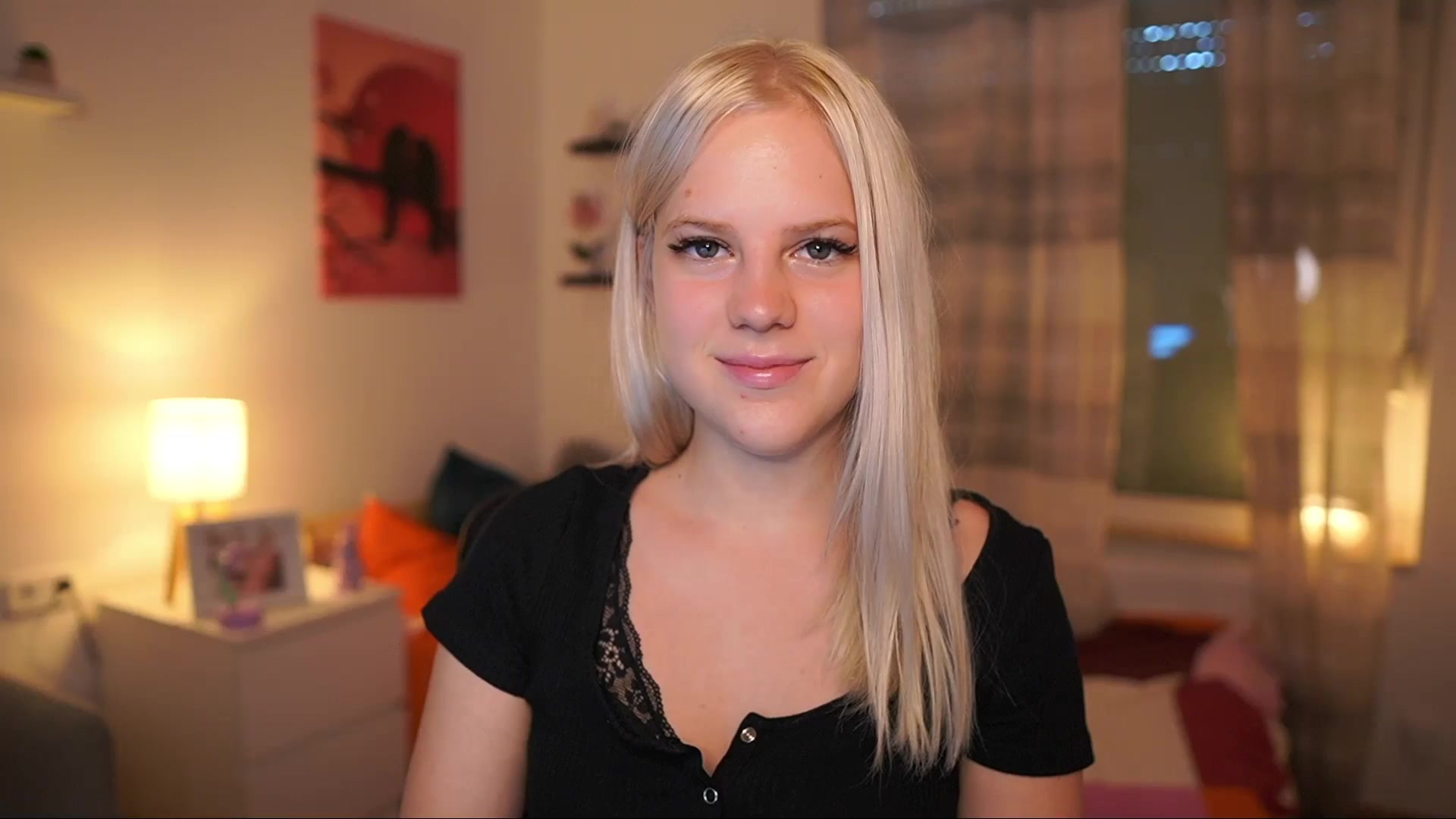 Gallery image thumbnail from Merrilyn__'s myfreecams stream on, 07/08/2025, 15:54 image 6 of 20