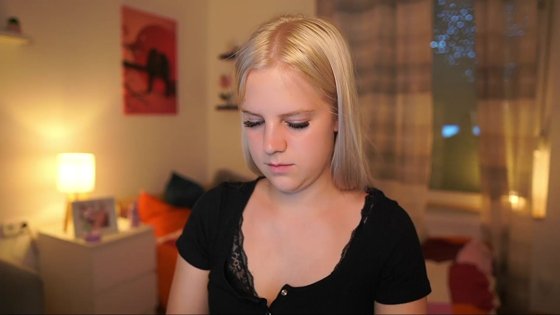 Gallery image thumbnail from Merrilyn__'s myfreecams stream on, 07/08/2025, 17:46 image 13 of 20