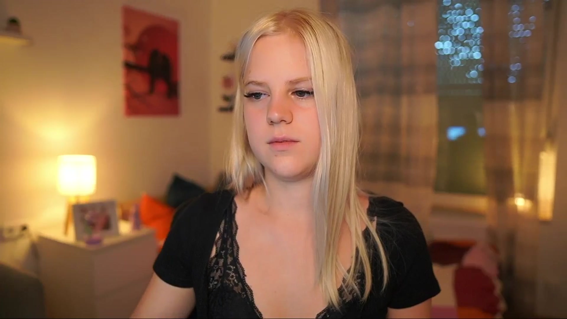 Gallery image thumbnail from Merrilyn__'s myfreecams stream on, 07/08/2025, 17:46 image 10 of 20