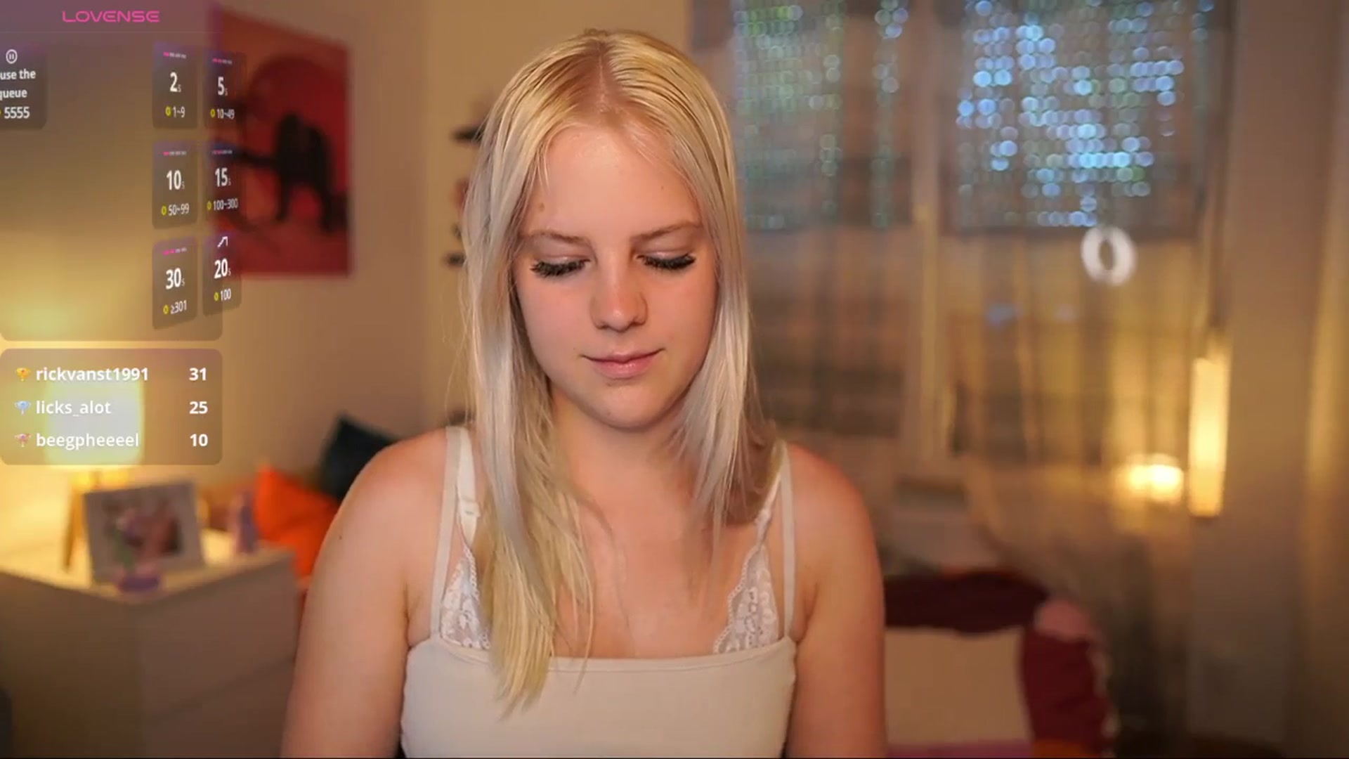 Gallery image thumbnail from Merrilyn__'s myfreecams stream on, 07/11/2025, 16:38 image 4 of 20