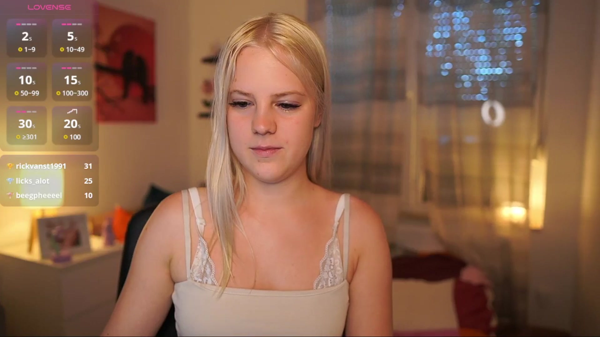 Gallery image thumbnail from Merrilyn__'s myfreecams stream on, 07/11/2025, 16:38 image 10 of 20