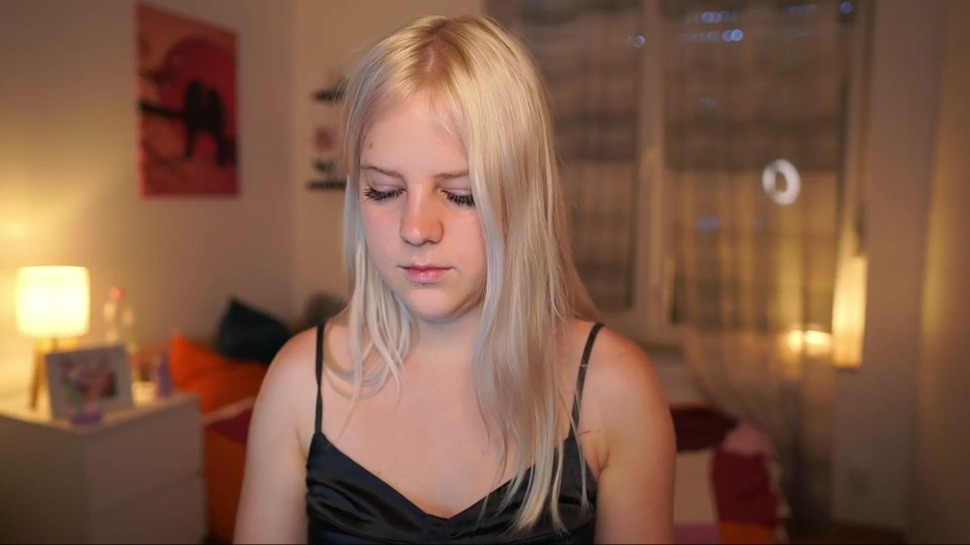 Gallery image thumbnail from Merrilyn__'s myfreecams stream on, 07/21/2025, 15:01 image 2 of 20