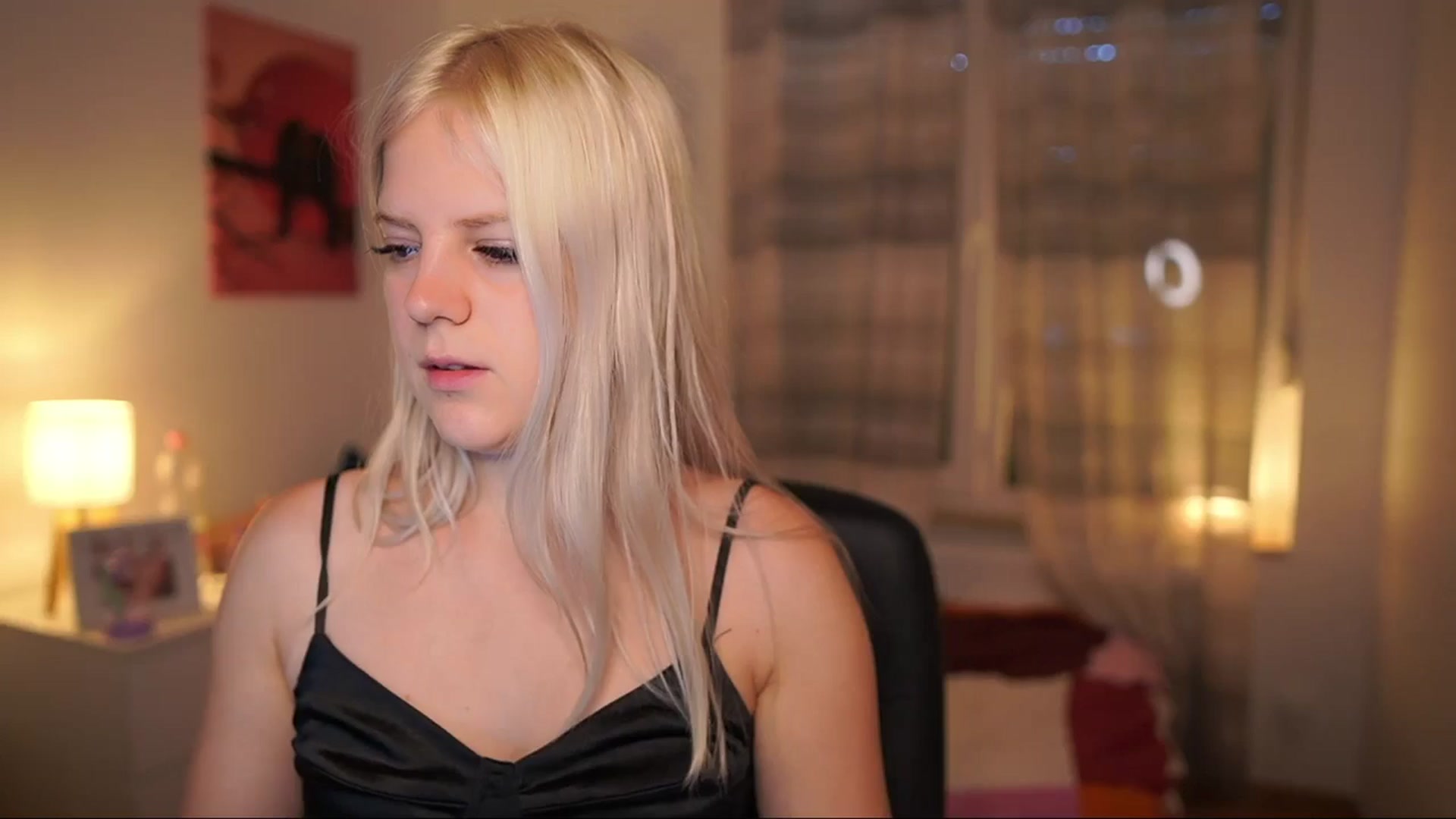 Gallery image thumbnail from Merrilyn__'s myfreecams stream on, 07/21/2025, 15:01 image 1 of 20
