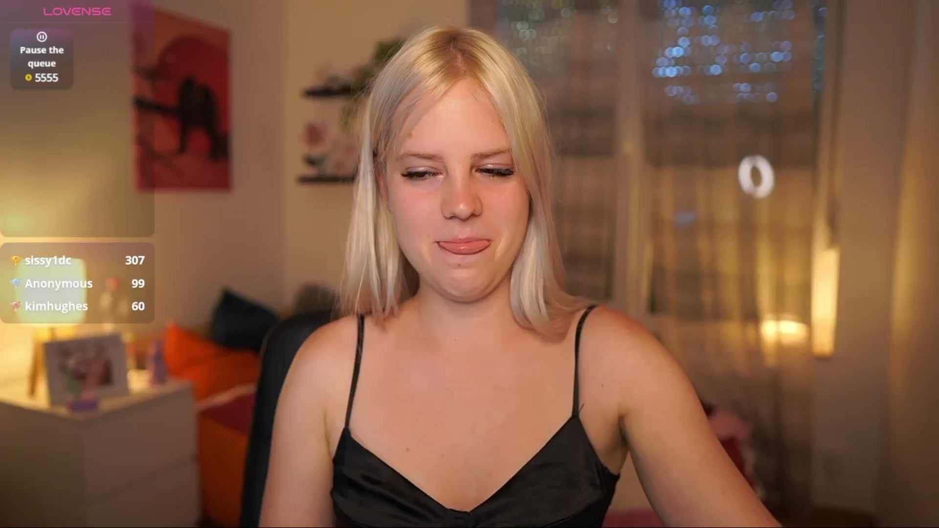 Gallery image thumbnail from Merrilyn__'s myfreecams stream on, 07/21/2025, 17:56 image 1 of 20