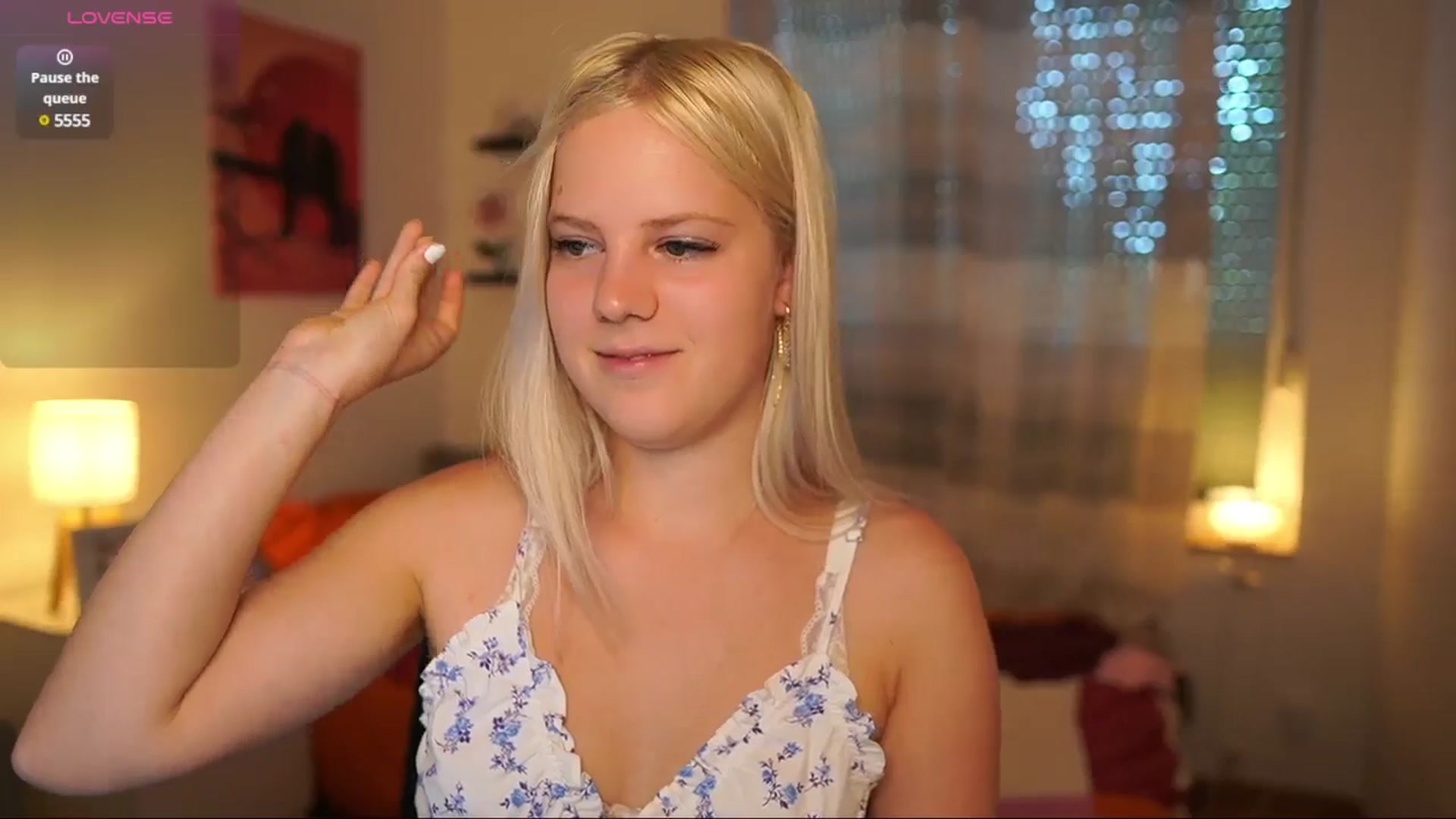 Gallery image thumbnail from Merrilyn__'s myfreecams stream on, 07/29/2025, 13:19 image 17 of 20