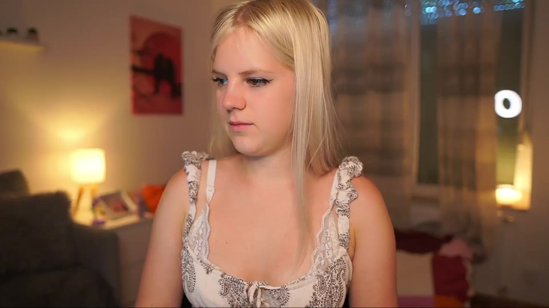 Gallery image thumbnail from Merrilyn__'s myfreecams stream on, 08/01/2025, 14:25 image 7 of 20