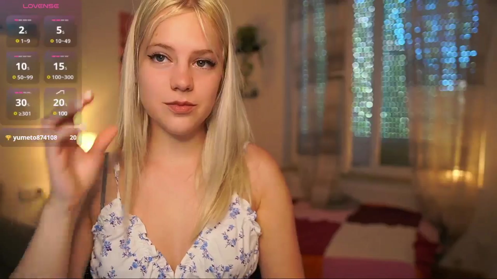Gallery image thumbnail from Merrilyn__'s myfreecams stream on, 08/04/2025, 14:57 image 9 of 20