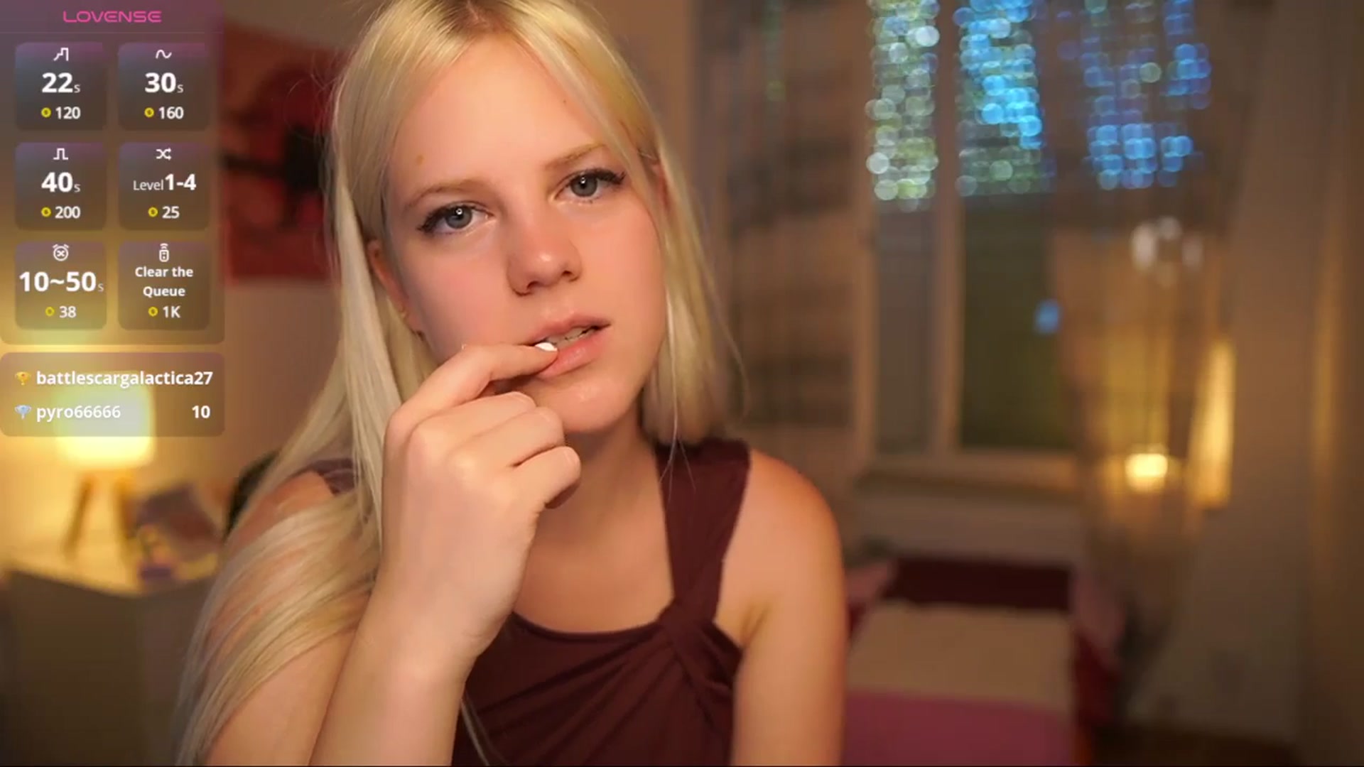 Gallery image thumbnail from Merrilyn__'s myfreecams stream on, 08/05/2025, 17:46 image 5 of 20