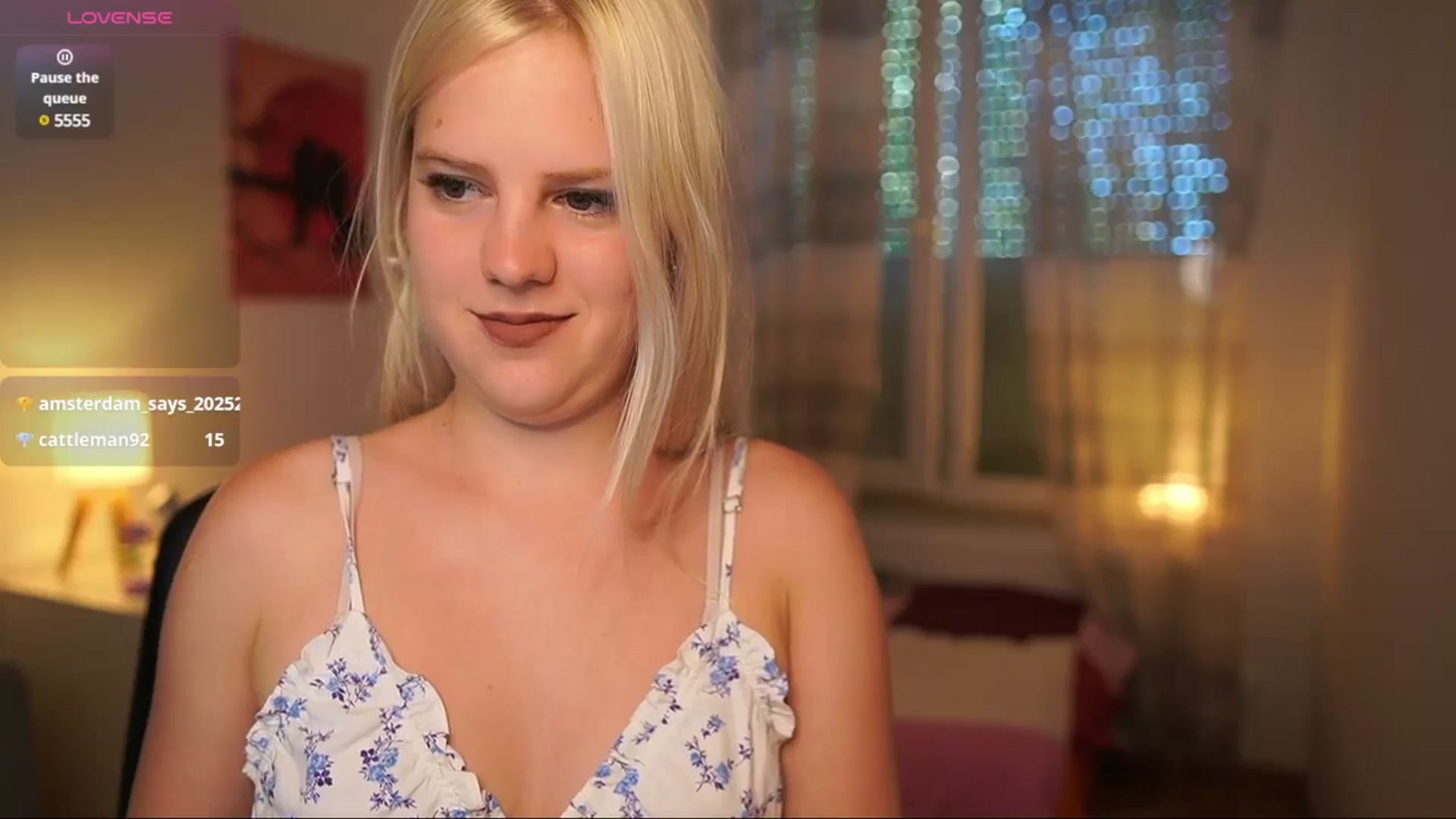 Gallery image thumbnail from Merrilyn__'s myfreecams stream on, 08/06/2025, 15:18 image 12 of 20