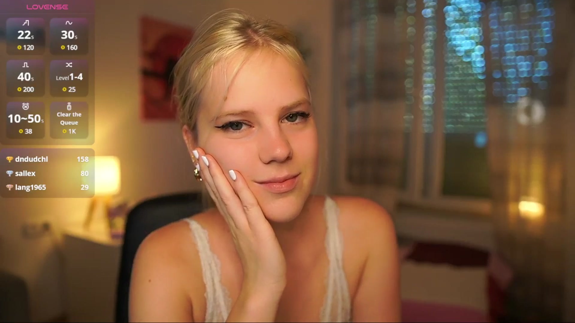 Gallery image thumbnail from Merrilyn__'s myfreecams stream on, 08/07/2025, 16:36 image 4 of 20