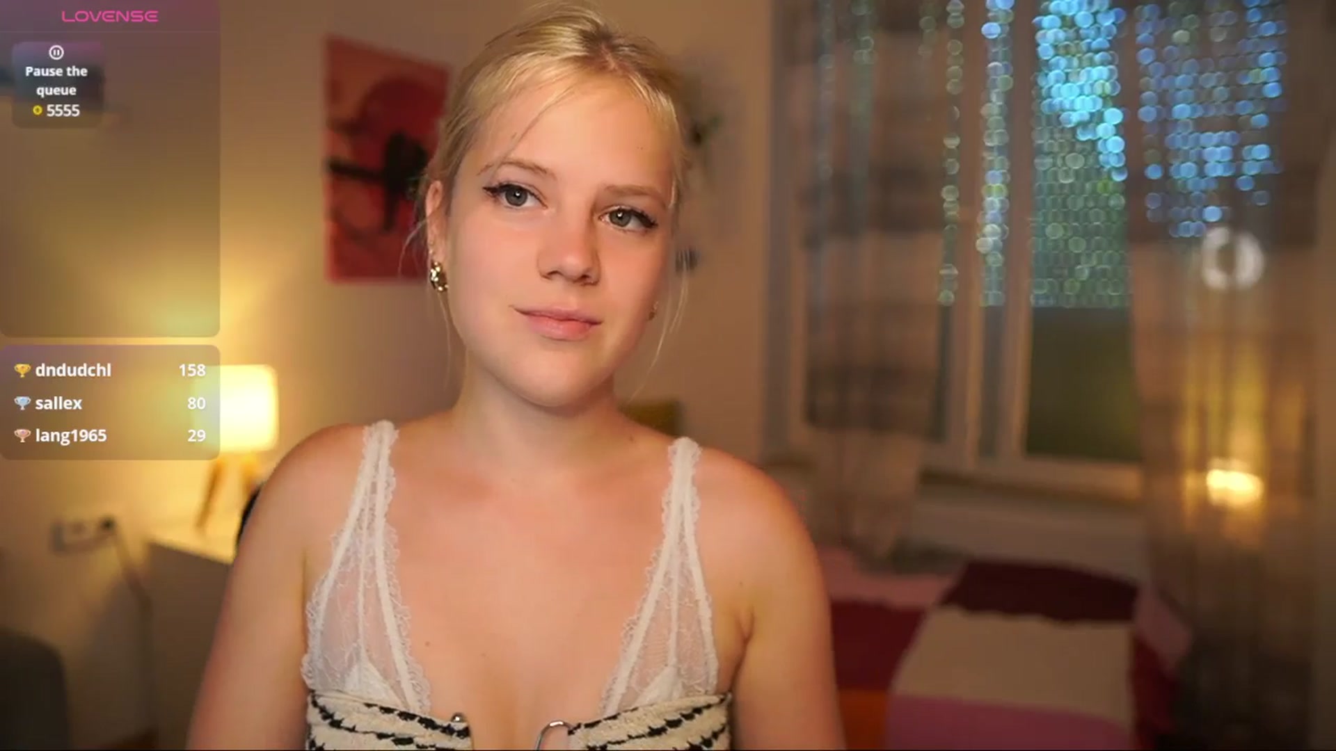 Gallery image thumbnail from Merrilyn__'s myfreecams stream on, 08/07/2025, 16:36 image 9 of 20