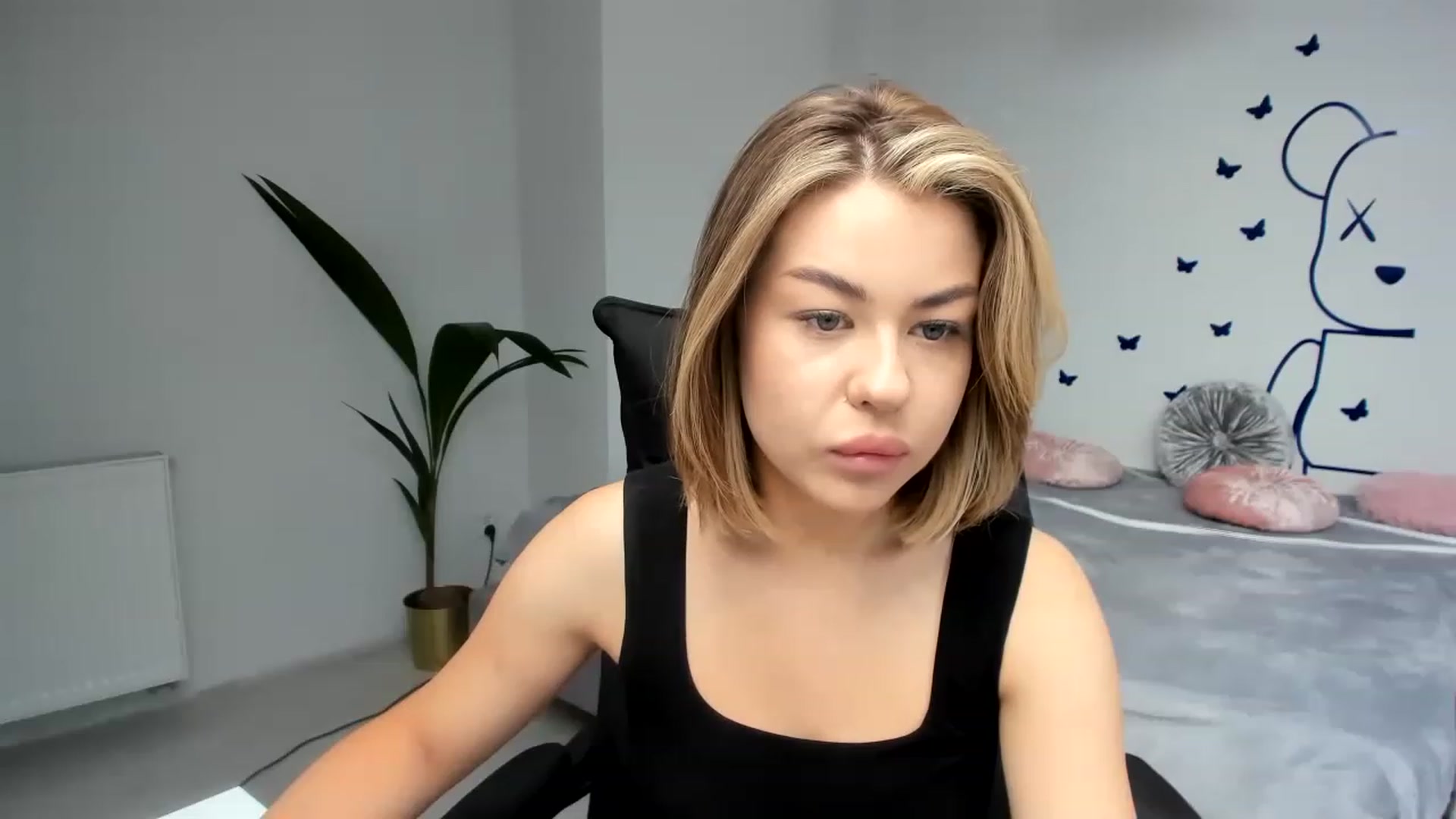 Gallery image thumbnail from MerryBerries's myfreecams stream on, 06/11/2023, 14:04 image 20 of 20