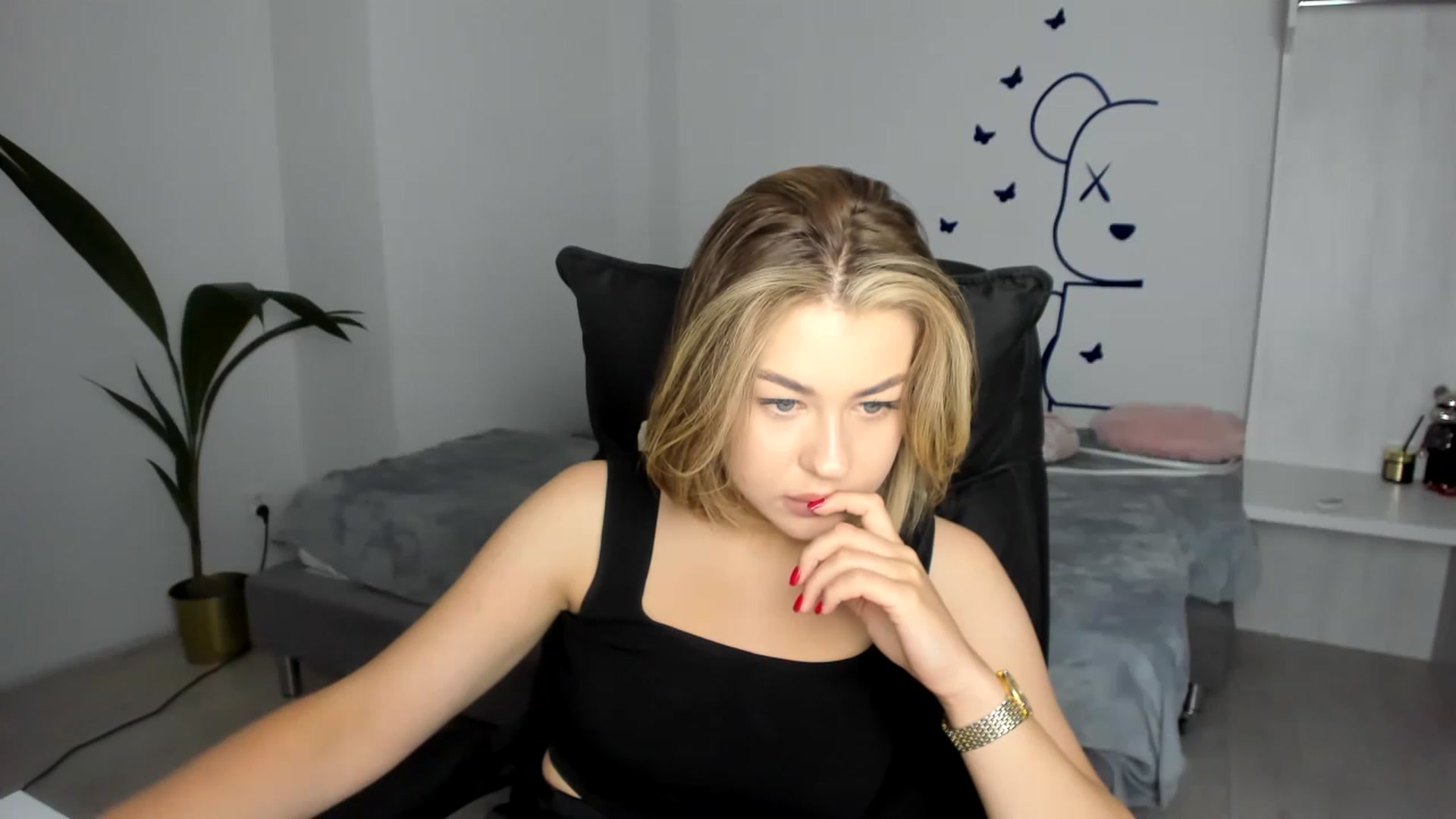 Gallery image thumbnail from MerryBerries's myfreecams stream on, 06/11/2023, 19:03 image 6 of 20
