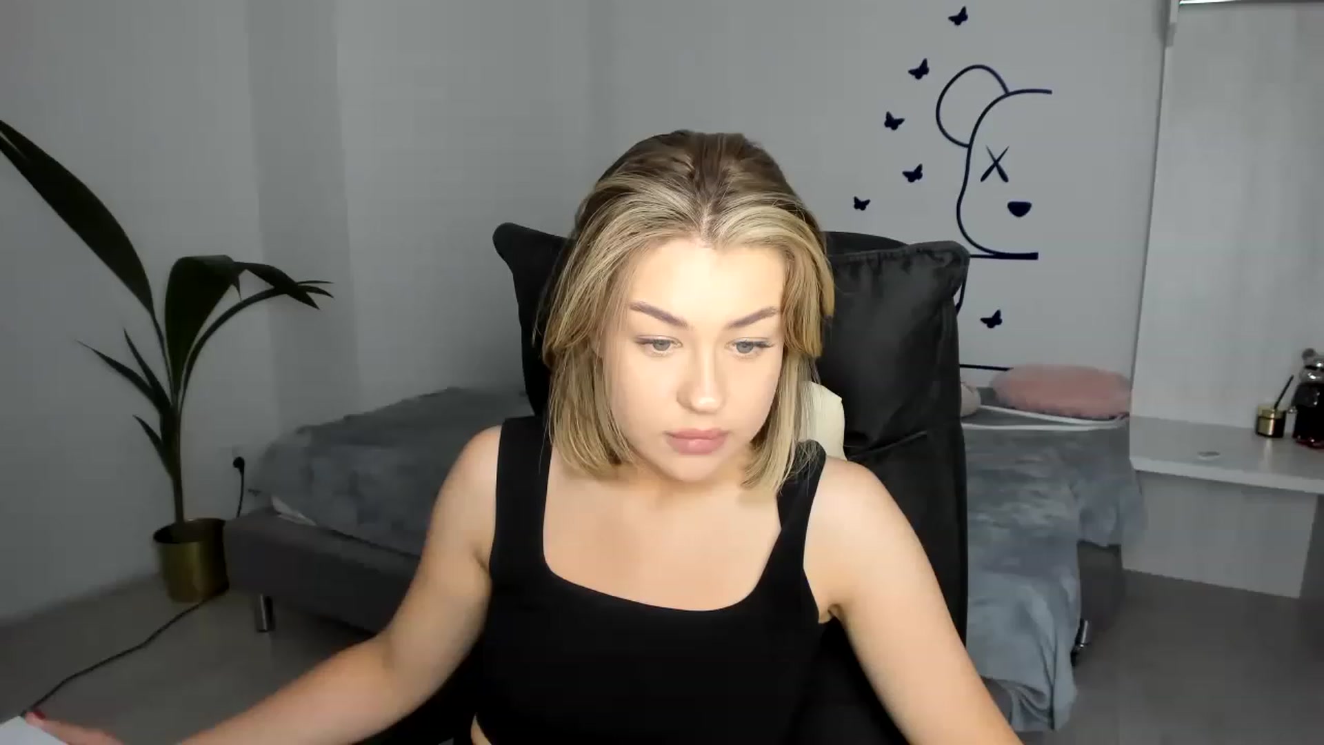 Gallery image thumbnail from MerryBerries's myfreecams stream on, 06/11/2023, 19:03 image 1 of 20