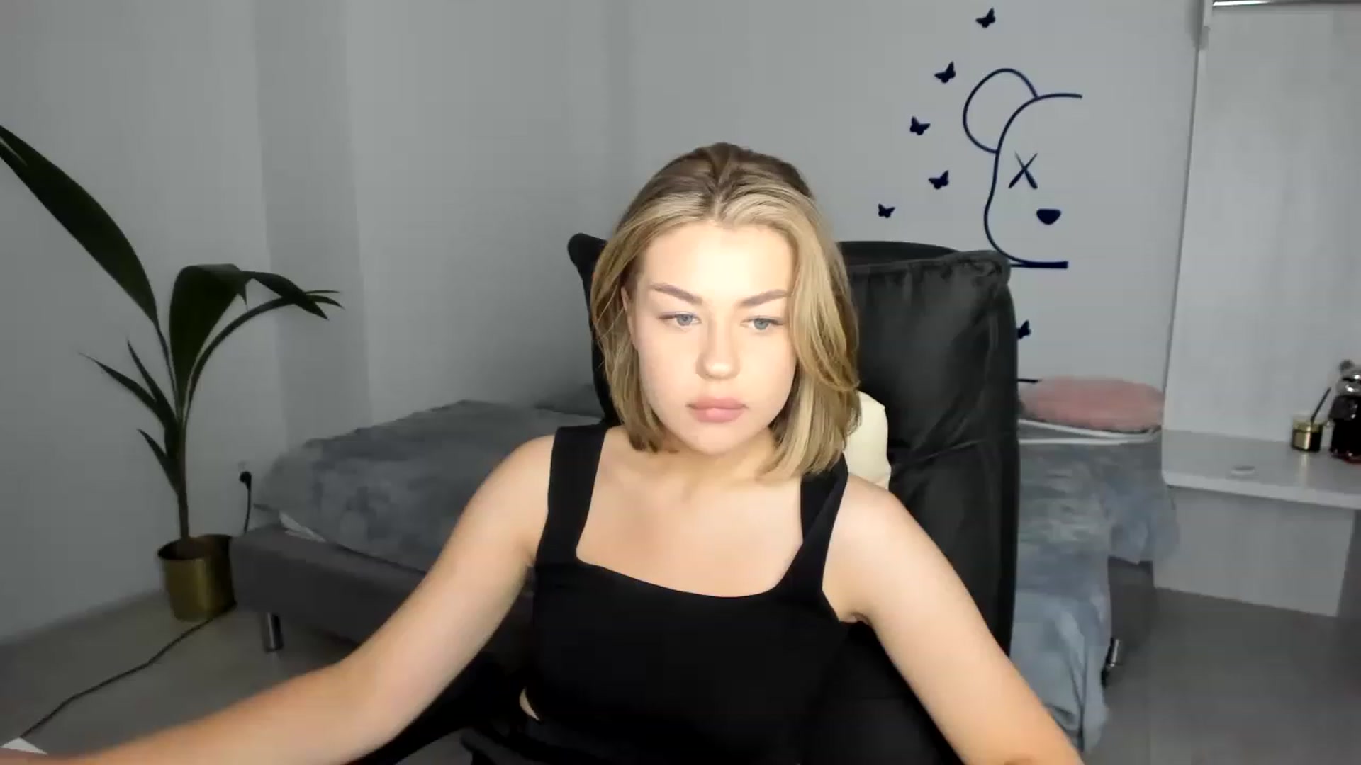 Gallery image thumbnail from MerryBerries's myfreecams stream on, 06/11/2023, 19:03 image 15 of 20