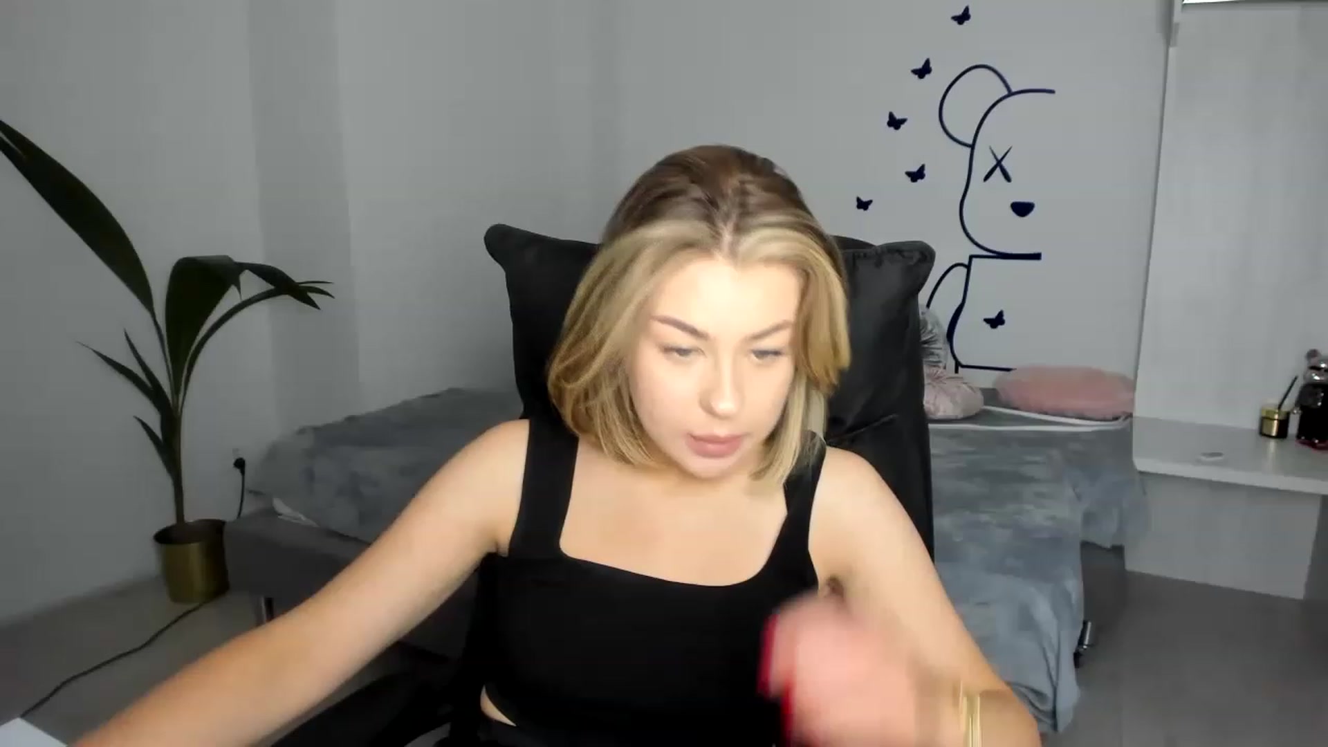 Gallery image thumbnail from MerryBerries's myfreecams stream on, 06/11/2023, 19:03 image 3 of 20