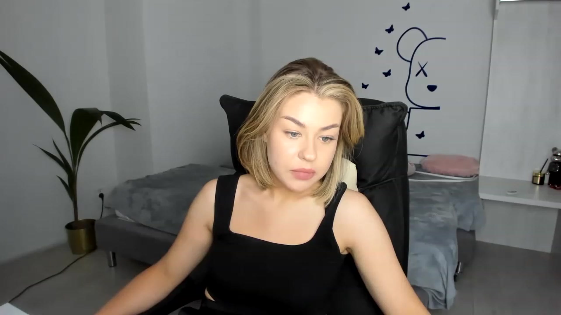 Gallery image thumbnail from MerryBerries's myfreecams stream on, 06/11/2023, 19:03 image 2 of 20