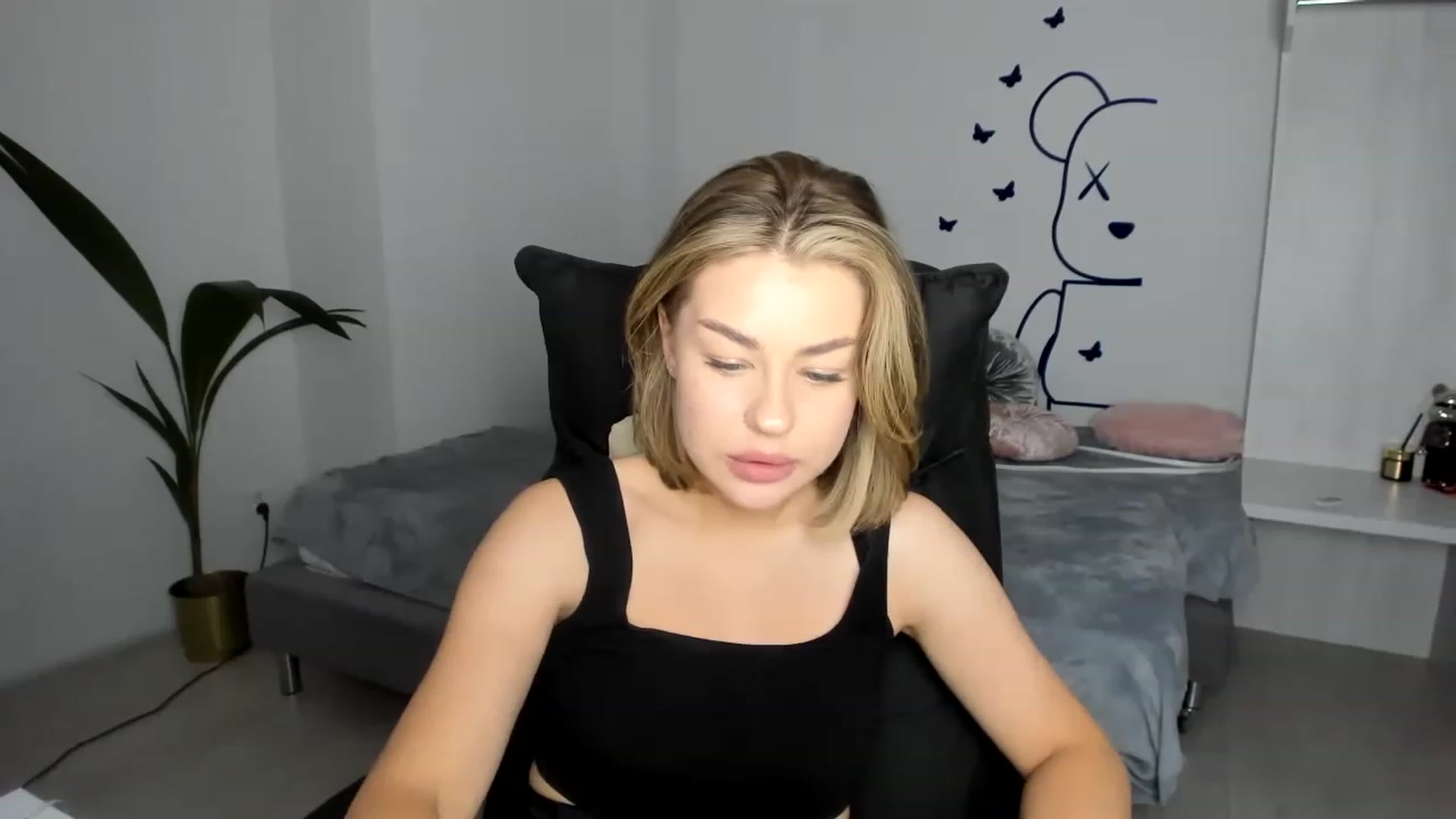 Gallery image thumbnail from MerryBerries's myfreecams stream on, 06/11/2023, 19:03 image 13 of 20