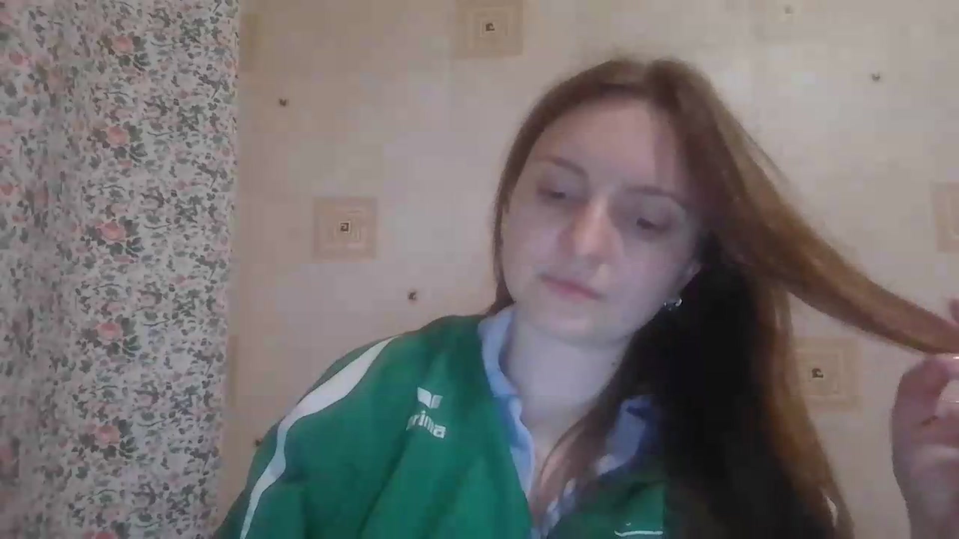 Gallery image thumbnail from MerryBerry's myfreecams stream on, 05/27/2026, 19:41 image 17 of 20