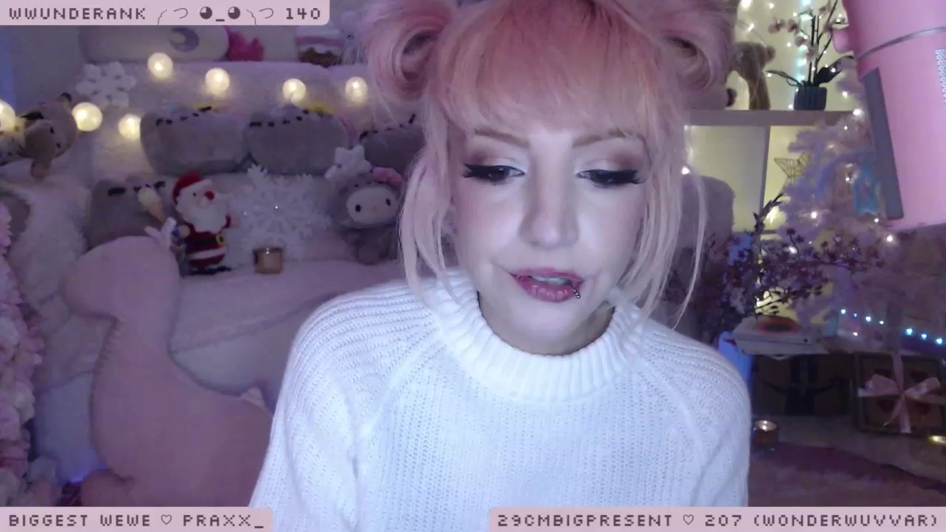 Gallery image thumbnail from MerryBishmas's myfreecams stream on, 12/16/2022, 02:20 image 1 of 20