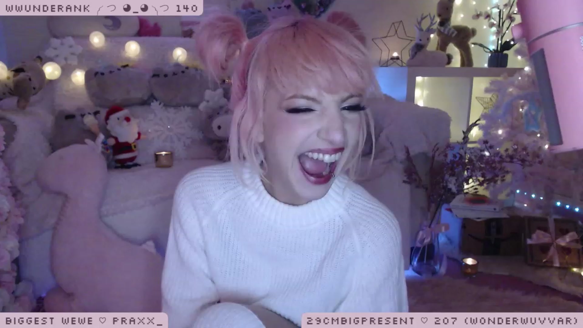 Gallery image thumbnail from MerryBishmas's myfreecams stream on, 12/16/2022, 02:45 image 4 of 20