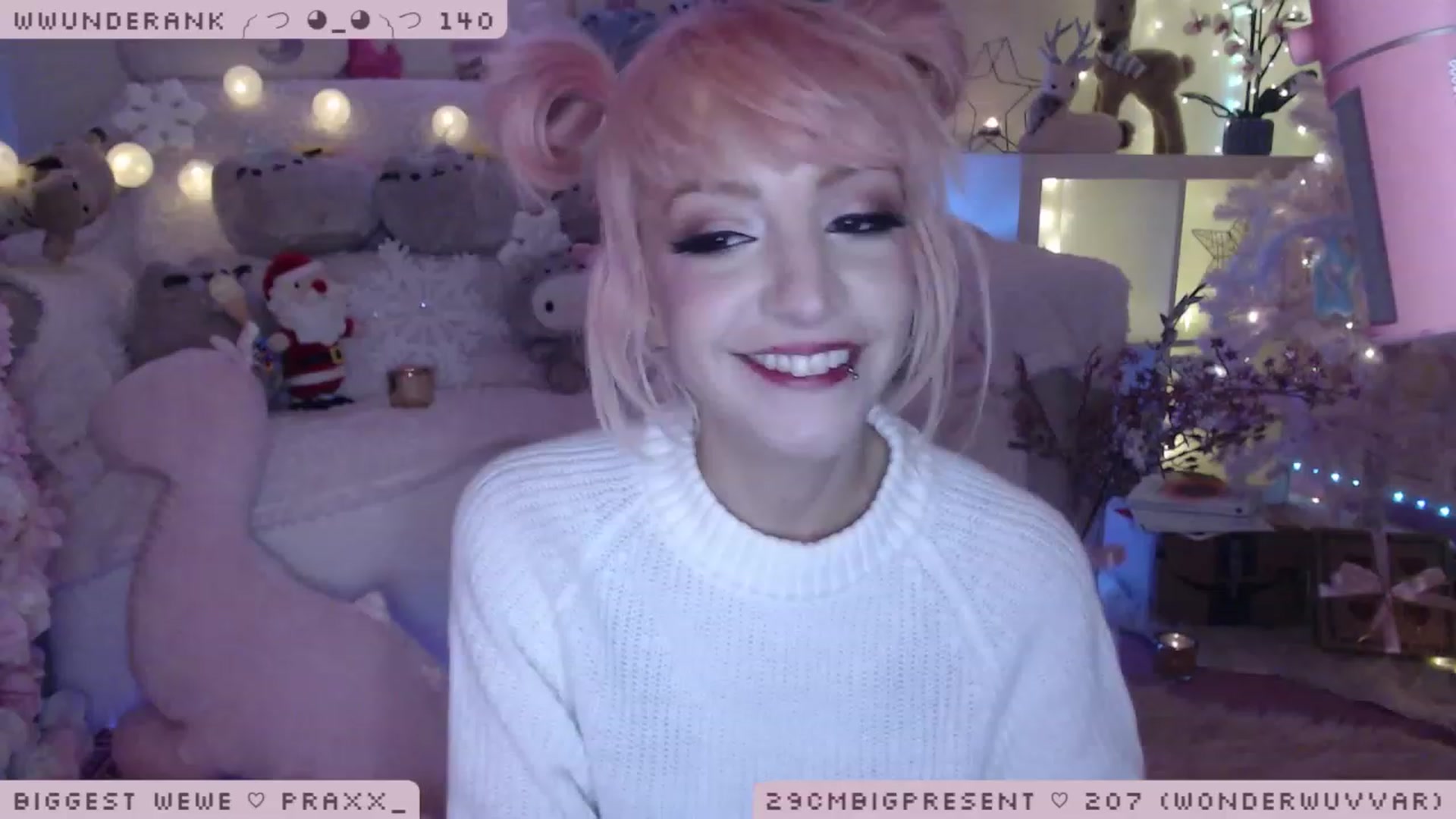 Gallery image thumbnail from MerryBishmas's myfreecams stream on, 12/16/2022, 02:45 image 6 of 20