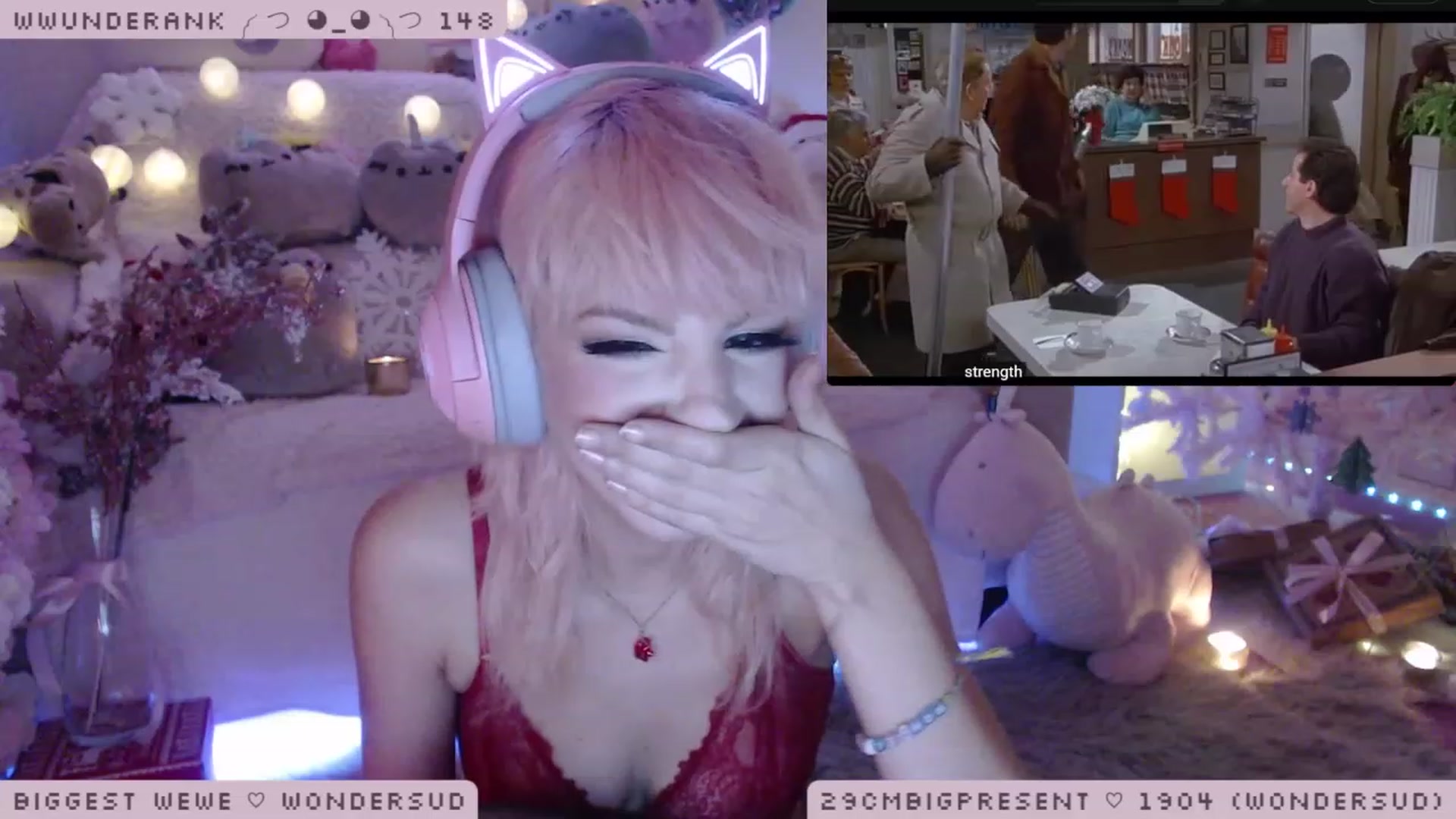 Gallery image thumbnail from MerryBishmas's myfreecams stream on, 12/17/2022, 01:36 image 11 of 20