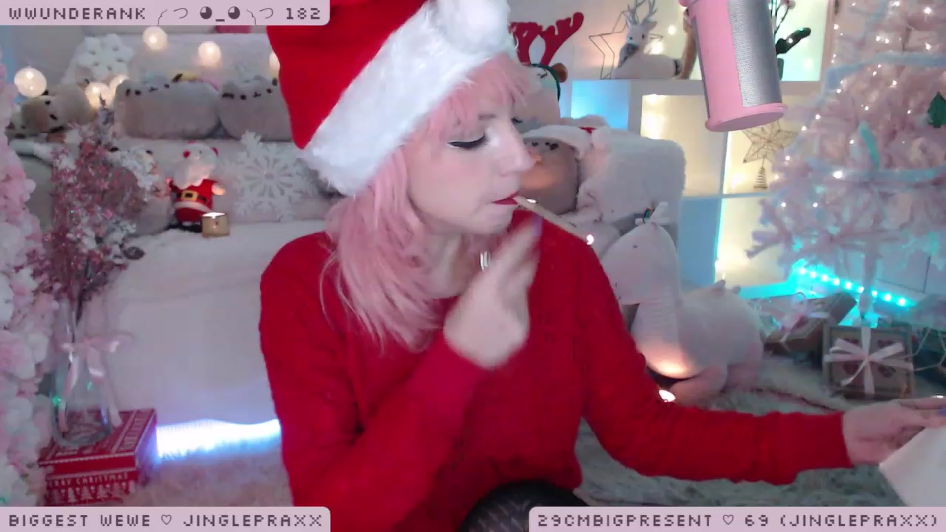 Gallery image thumbnail from MerryBishmas's myfreecams stream on, 12/21/2022, 02:48 image 17 of 20
