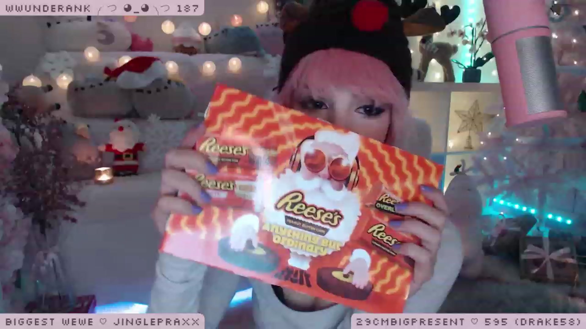 Gallery image thumbnail from MerryBishmas's myfreecams stream on, 12/22/2022, 02:29 image 20 of 20