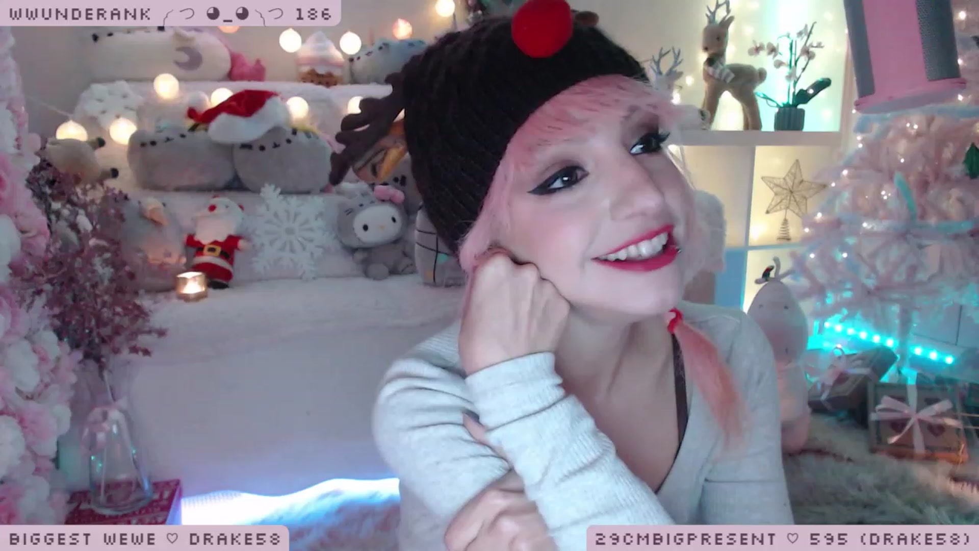Gallery image thumbnail from MerryBishmas's myfreecams stream on, 12/22/2022, 02:29 image 4 of 20