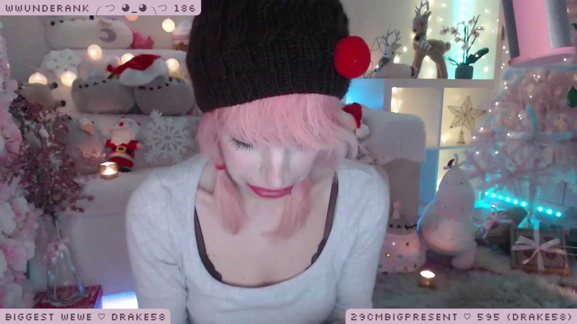 Gallery image thumbnail from MerryBishmas's myfreecams stream on, 12/22/2022, 02:29 image 6 of 20