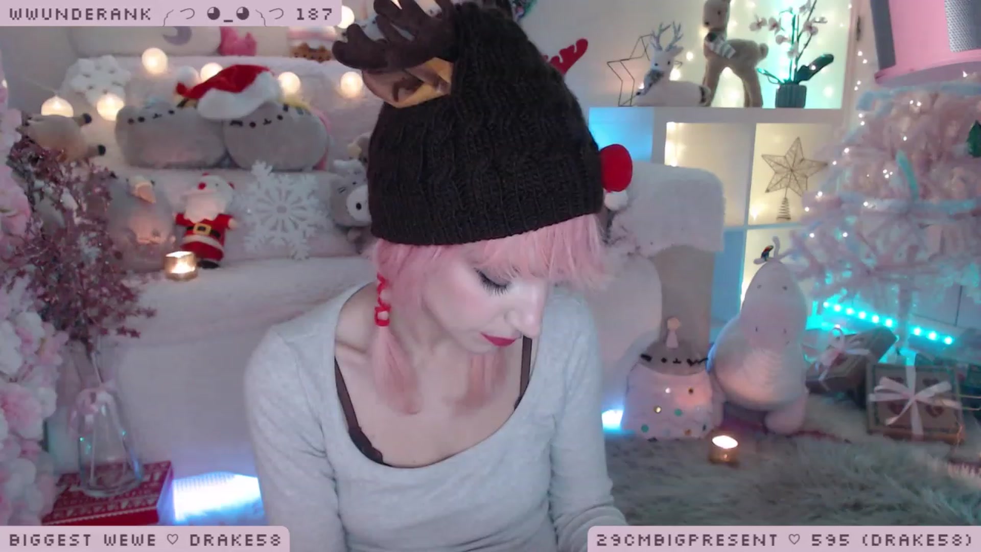Gallery image thumbnail from MerryBishmas's myfreecams stream on, 12/22/2022, 03:05 image 2 of 20