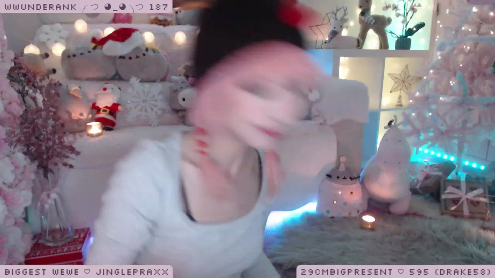 Gallery image thumbnail from MerryBishmas's myfreecams stream on, 12/22/2022, 03:05 image 7 of 20