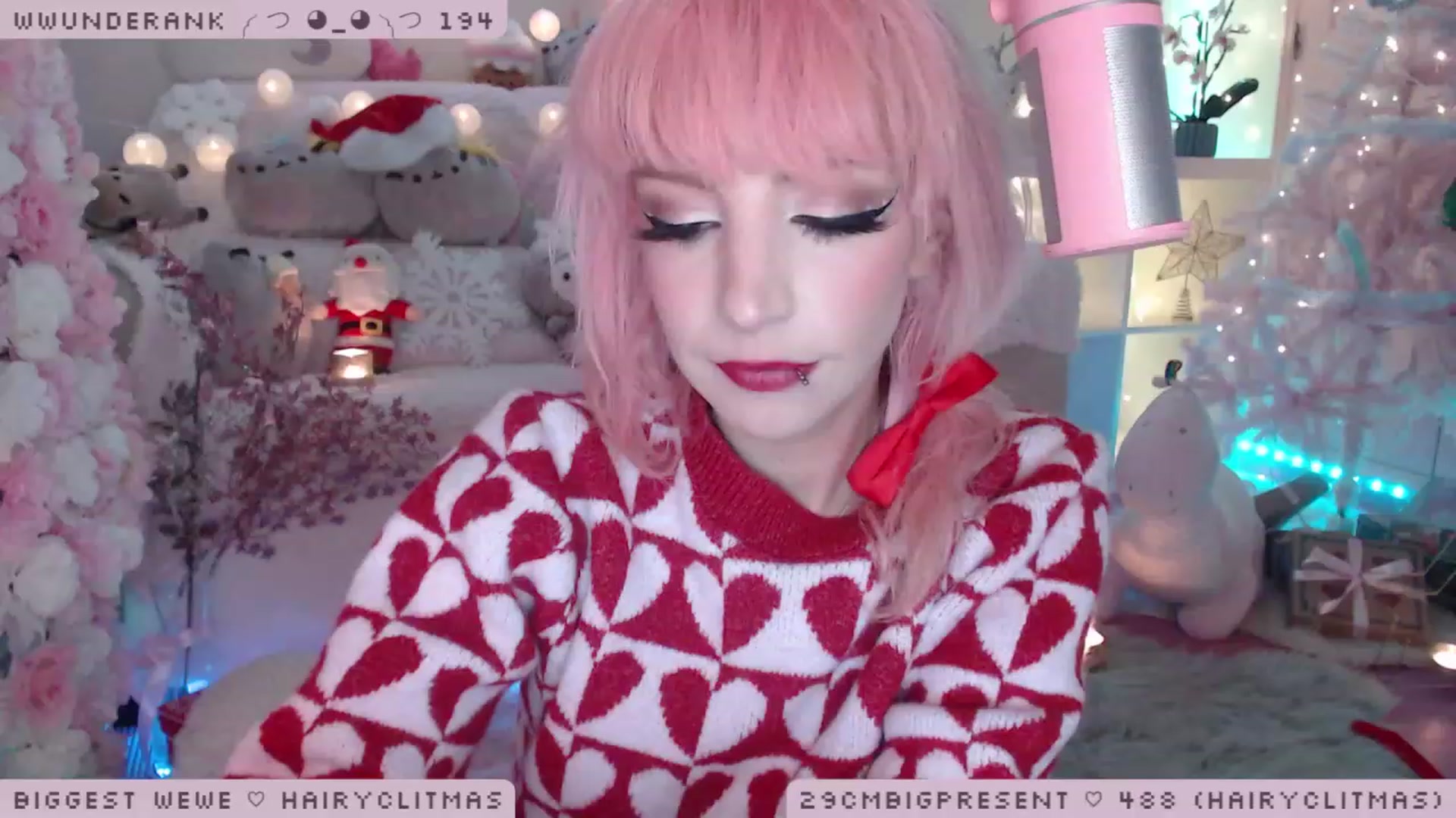 Gallery image thumbnail from MerryBishmas's myfreecams stream on, 12/23/2022, 24:49 image 14 of 20