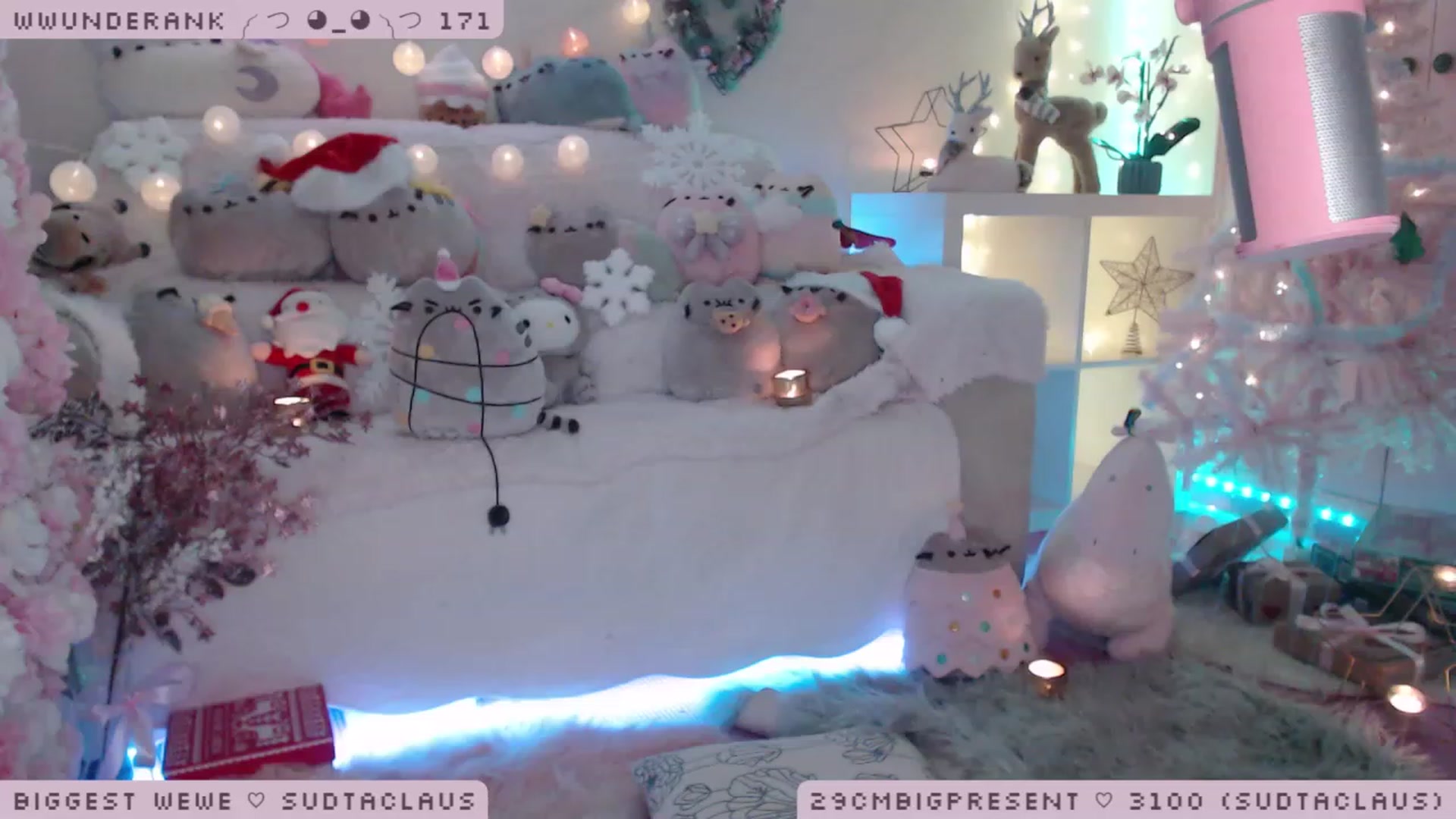 Gallery image thumbnail from MerryBishmas's myfreecams stream on, 12/24/2022, 01:45 image 18 of 20
