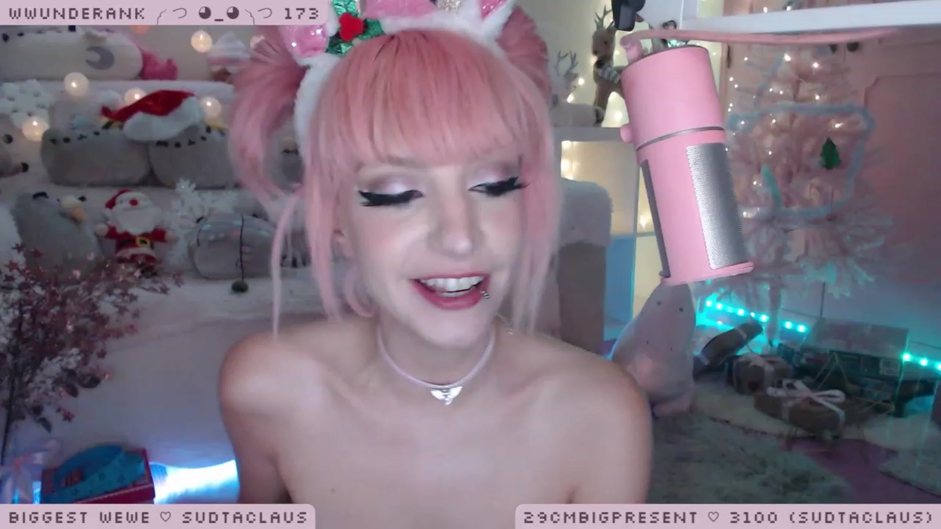 Gallery image thumbnail from MerryBishmas's myfreecams stream on, 12/24/2022, 04:03 image 19 of 20