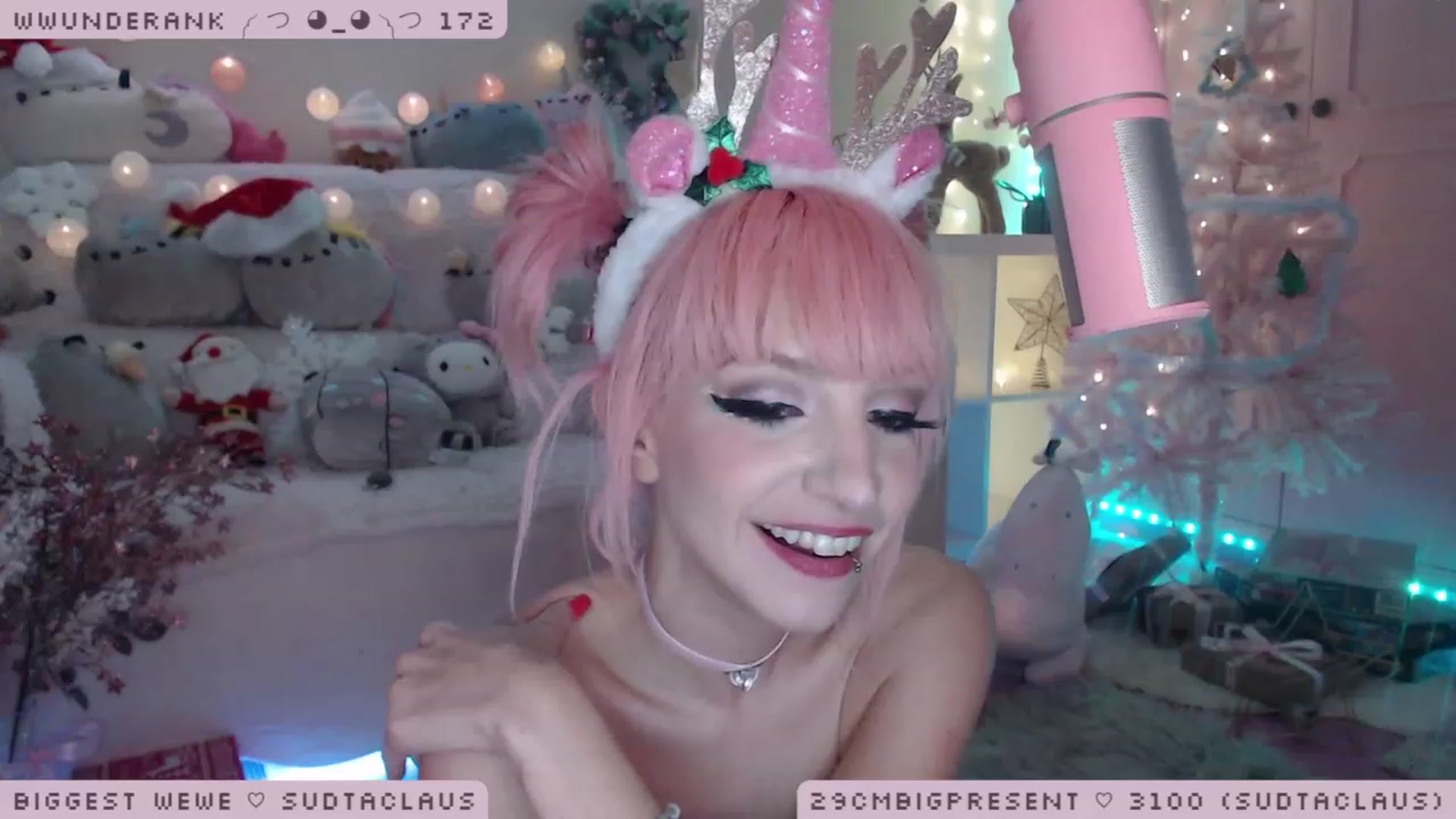 Gallery image thumbnail from MerryBishmas's myfreecams stream on, 12/24/2022, 04:03 image 16 of 20
