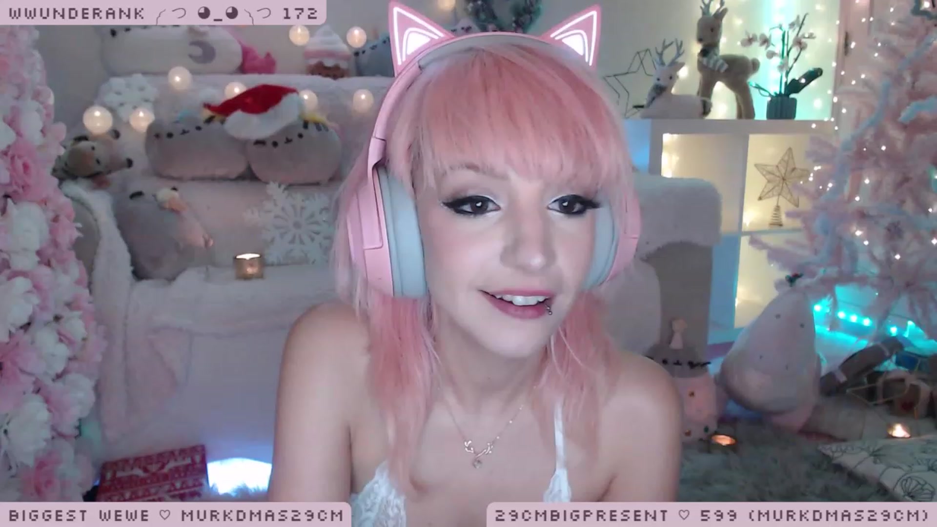 Gallery image thumbnail from MerryBishmas's myfreecams stream on, 12/25/2022, 04:08 image 20 of 20