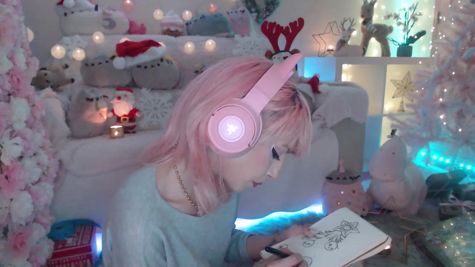 Gallery image thumbnail from MerryBishmas's myfreecams stream on, 12/27/2022, 02:10 image 7 of 20