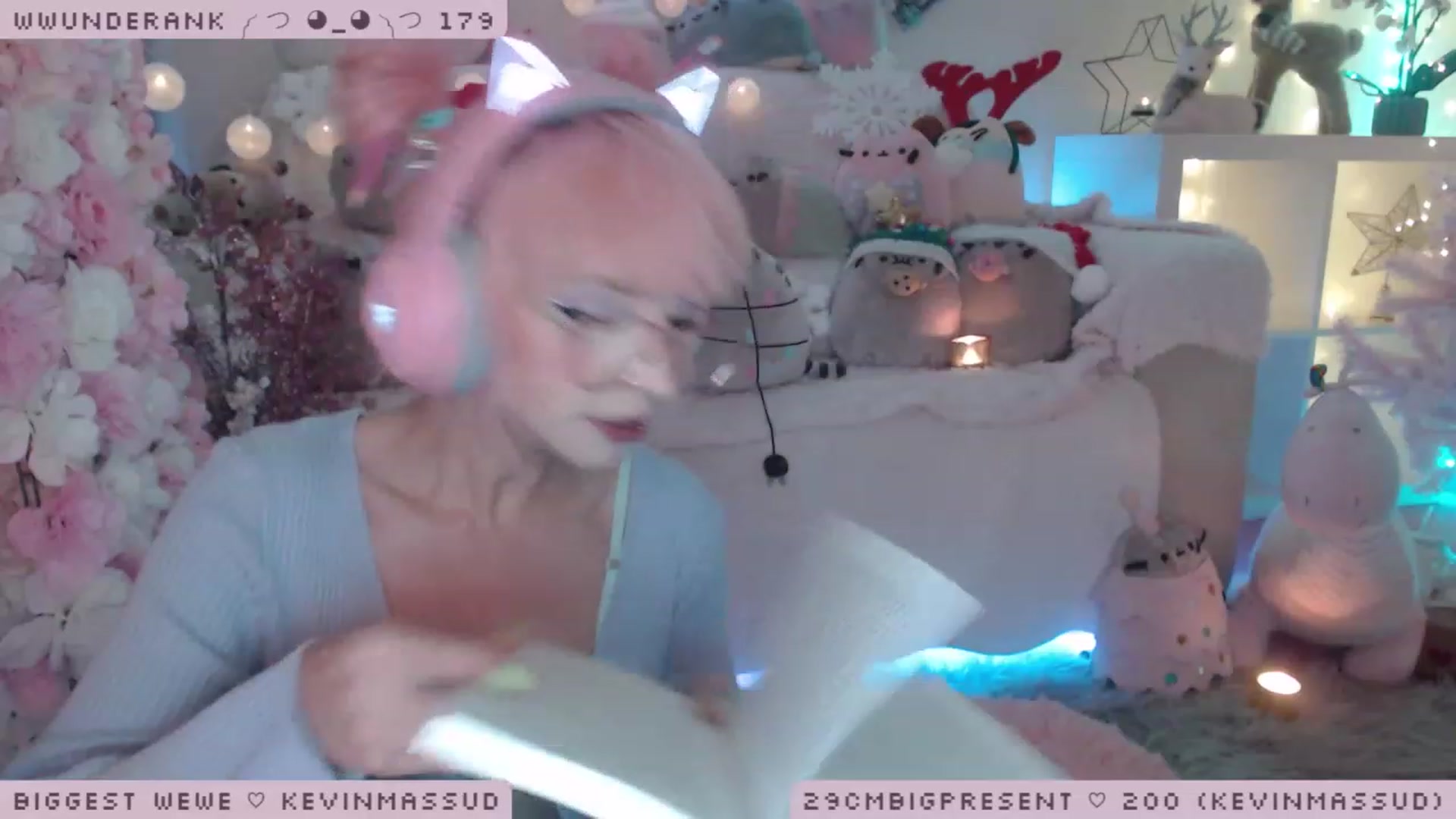Gallery image thumbnail from MerryBishmas's myfreecams stream on, 12/29/2022, 24:45 image 14 of 20