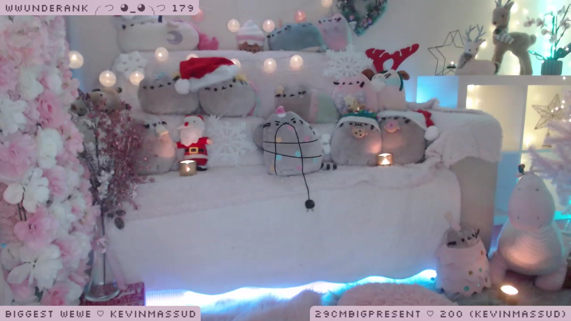 Gallery image thumbnail from MerryBishmas's myfreecams stream on, 12/29/2022, 24:45 image 18 of 20