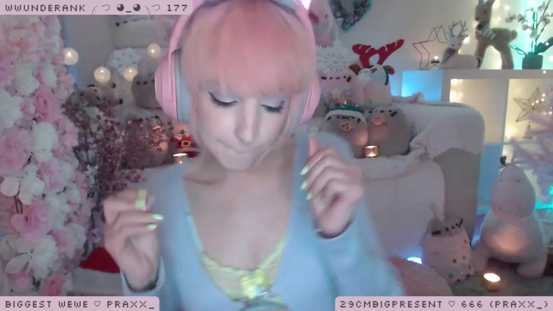 Gallery image thumbnail from MerryBishmas's myfreecams stream on, 12/29/2022, 02:07 image 17 of 20