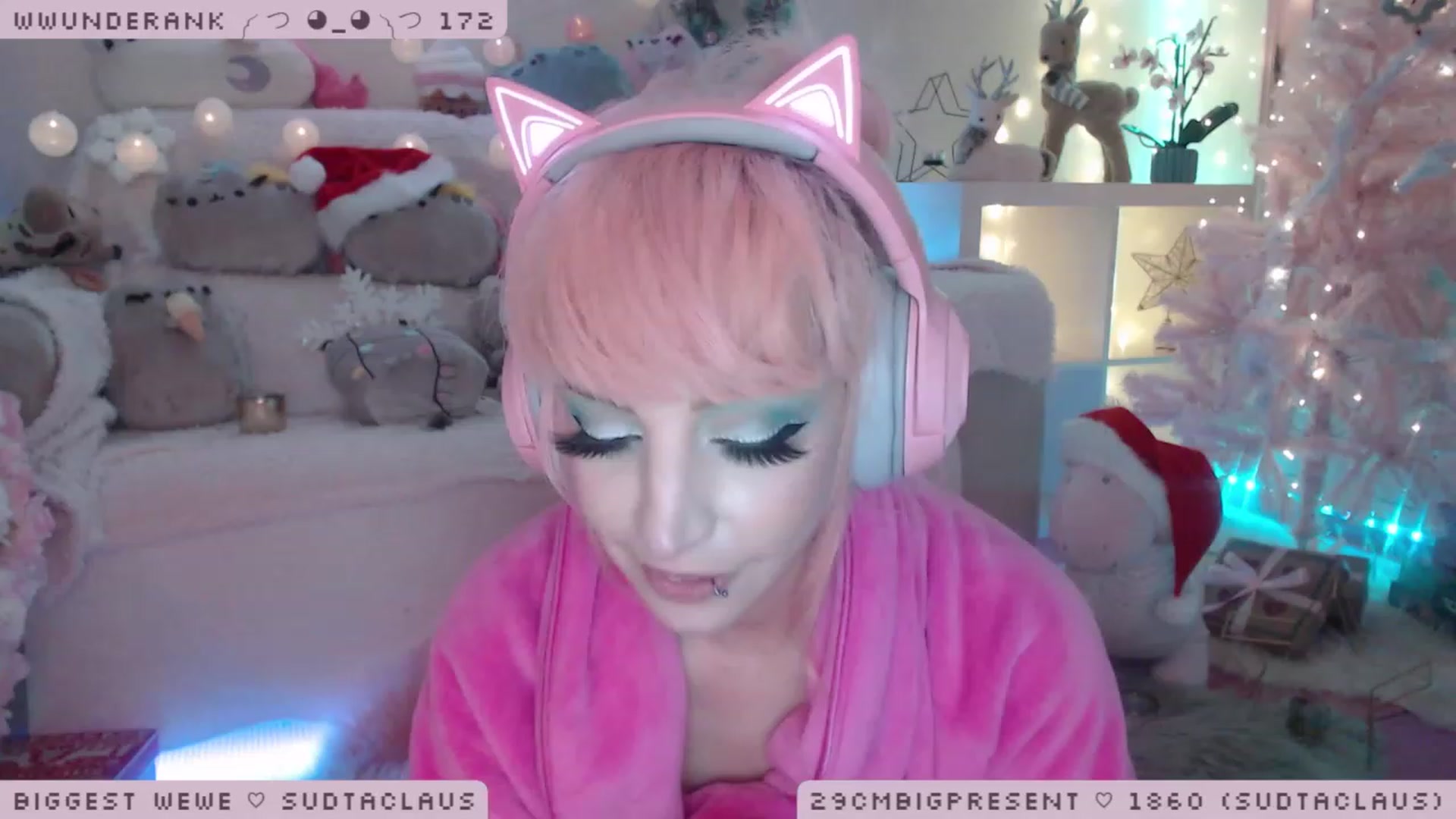 Gallery image thumbnail from MerryBishmas's myfreecams stream on, 12/31/2022, 02:49 image 1 of 20
