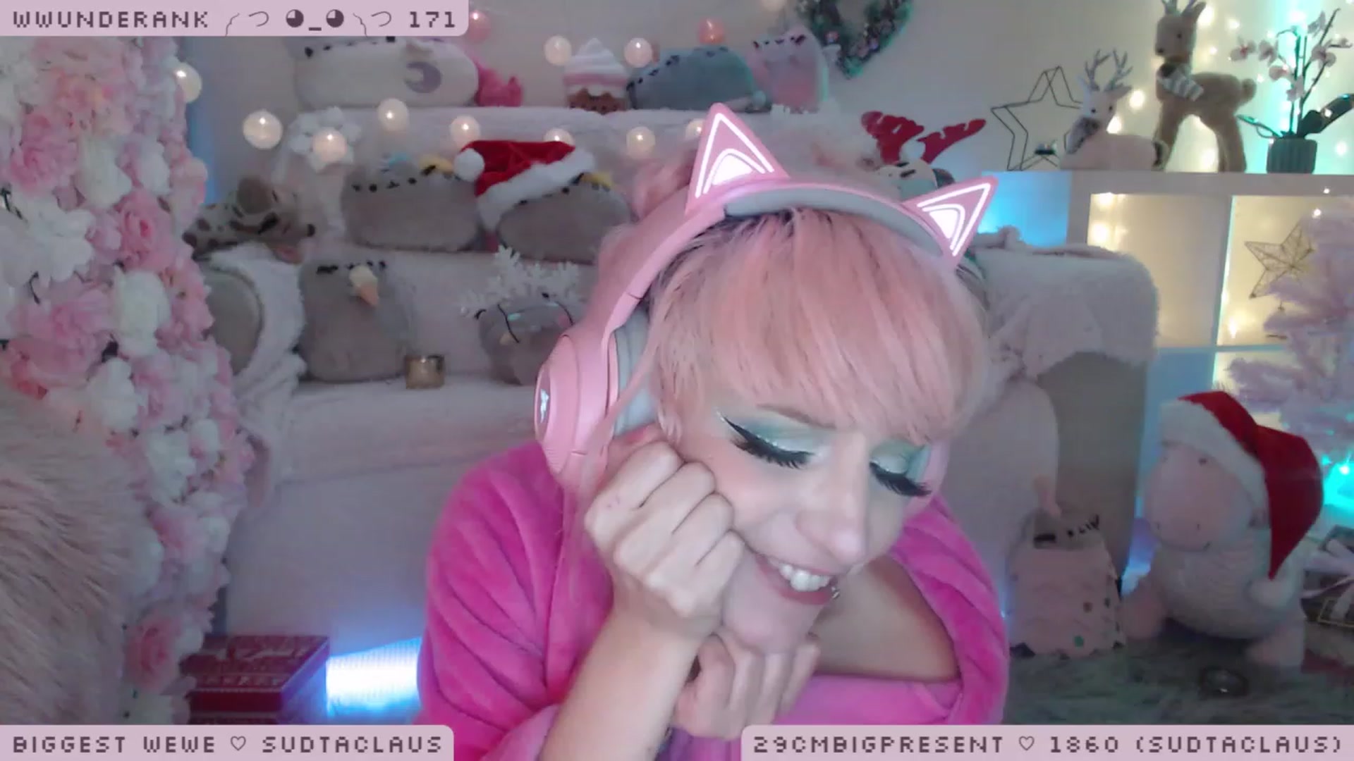 Gallery image thumbnail from MerryBishmas's myfreecams stream on, 12/31/2022, 02:49 image 19 of 20