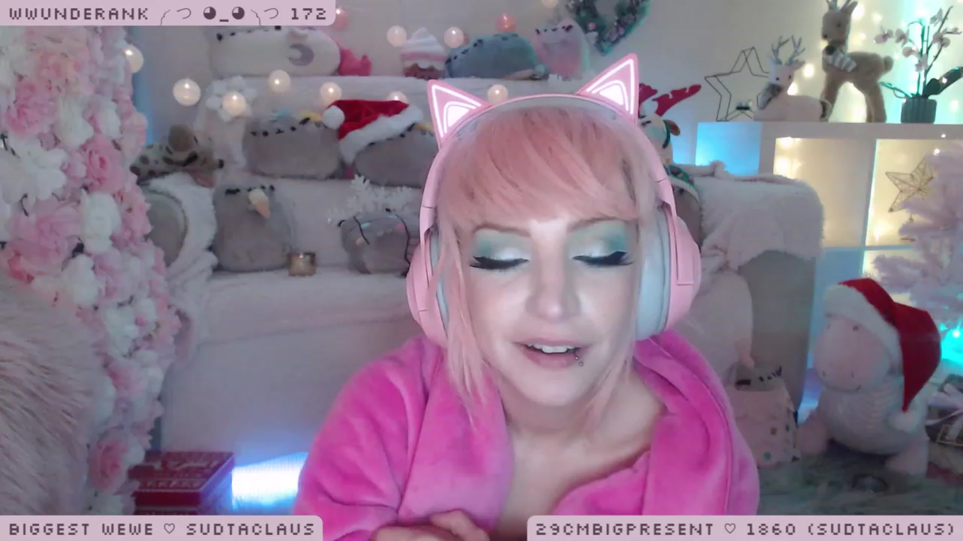 Gallery image thumbnail from MerryBishmas's myfreecams stream on, 12/31/2022, 02:49 image 17 of 20