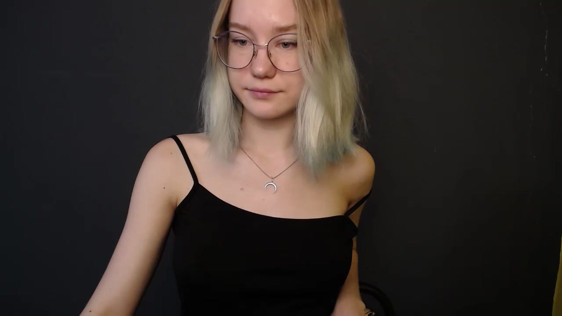 Gallery image thumbnail from MerryMarx's myfreecams stream on, 07/17/2023, 08:17 image 6 of 20