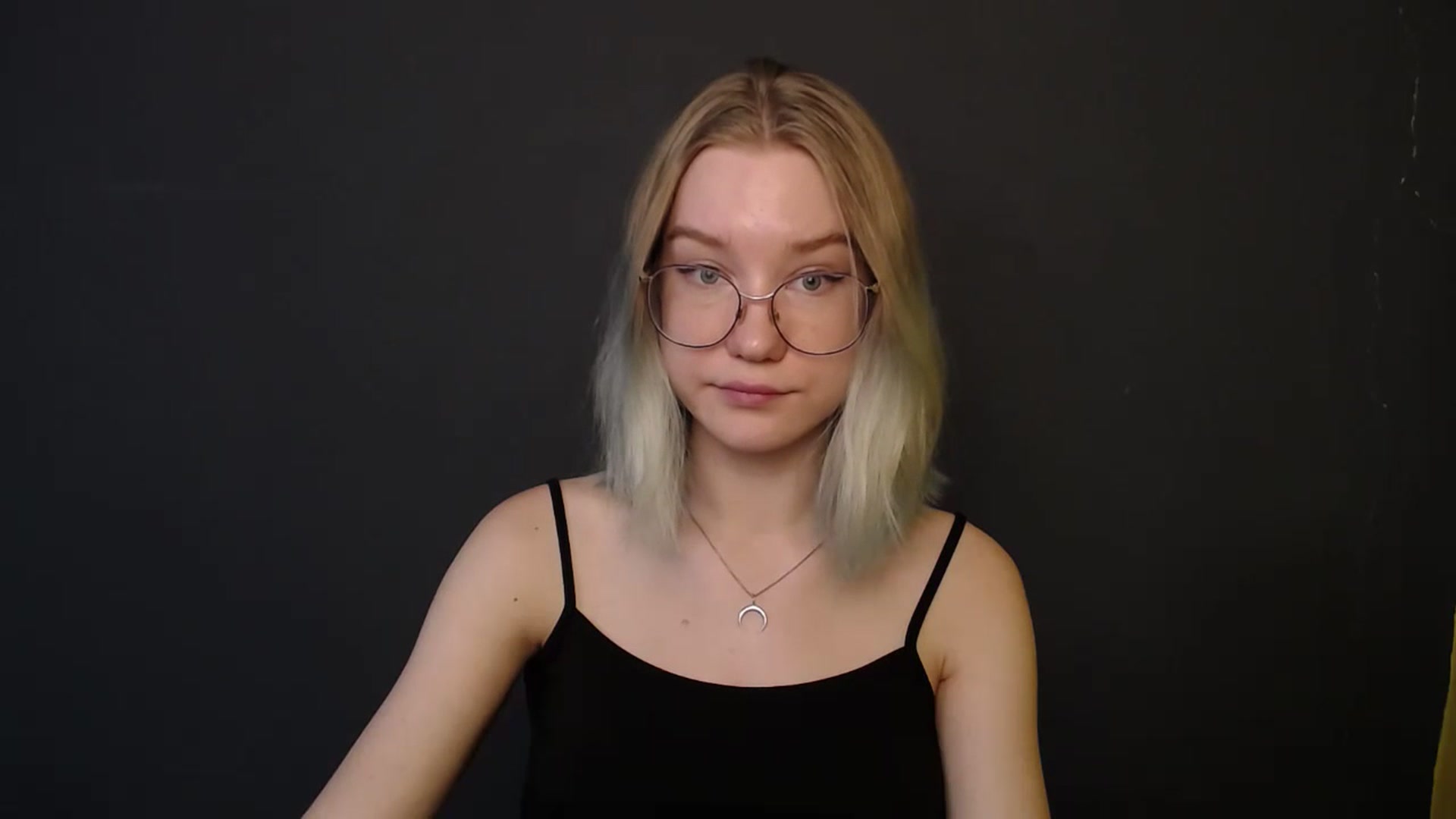Gallery image thumbnail from MerryMarx's myfreecams stream on, 07/17/2023, 08:17 image 15 of 20