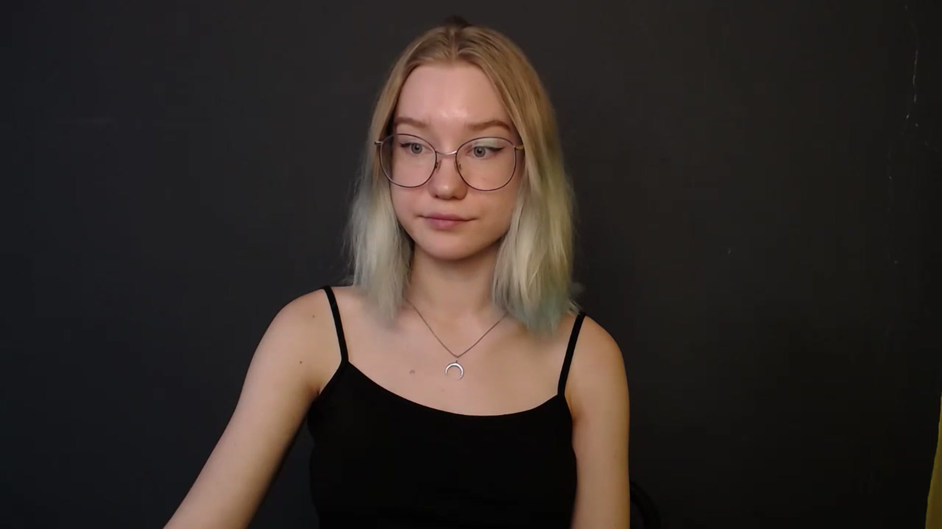 Gallery image thumbnail from MerryMarx's myfreecams stream on, 07/17/2023, 08:17 image 7 of 20